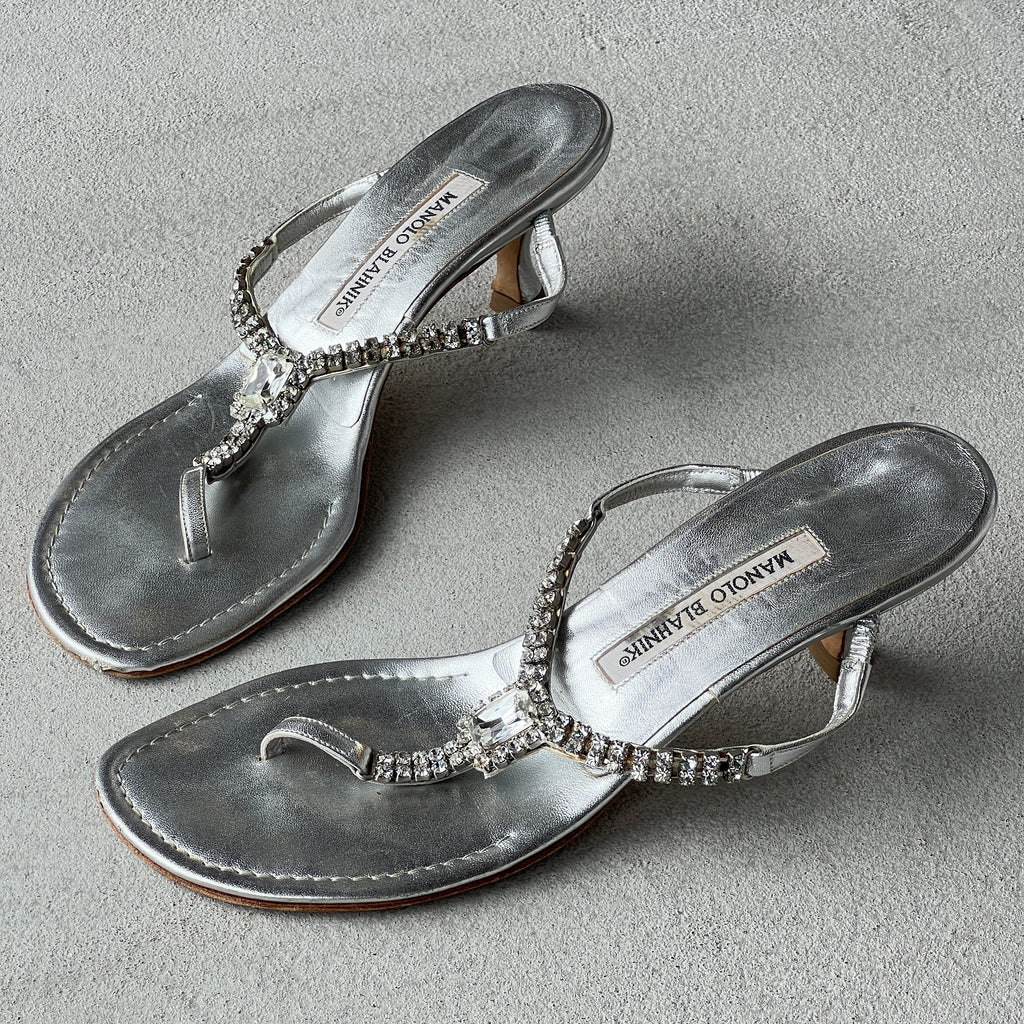 Manolo Blahnik | Vintage Nina Silver Leather Jewel Thong Sandal Kitten Heel Mules (38.5)