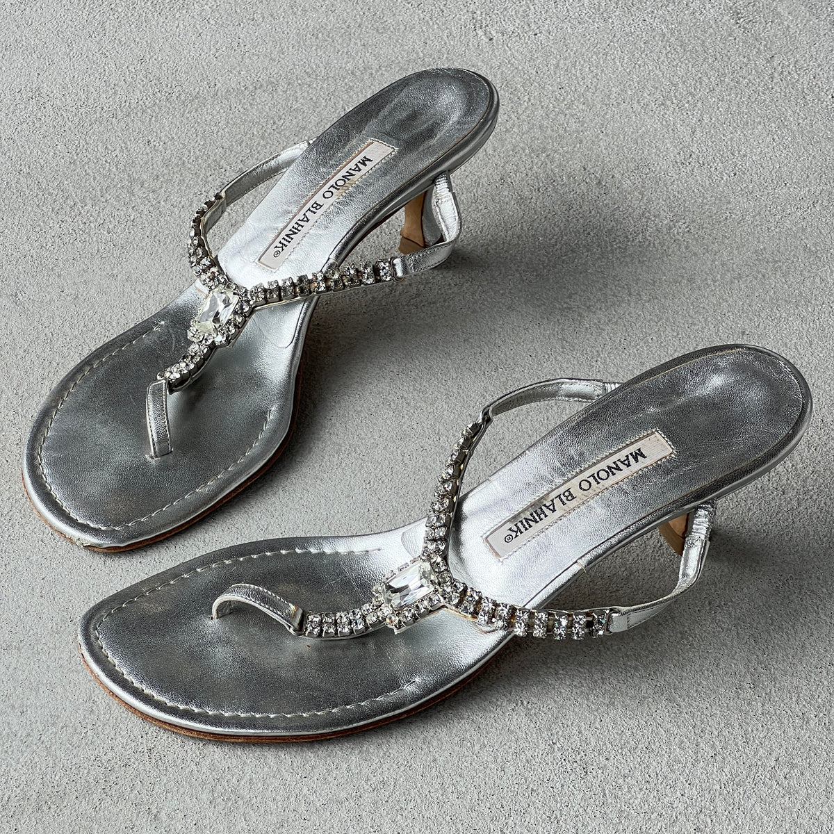 Manolo Blahnik | Vintage Nina Silver Leather Jewel Thong Sandal Kitten Heel Mules (38.5)