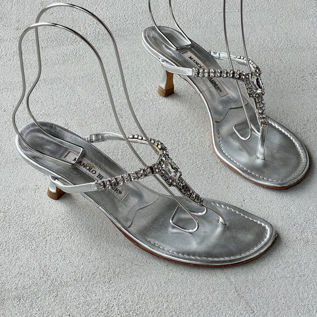 Manolo Blahnik | Vintage Nina Silver Leather Jewel Thong Sandal Kitten Heel Mules (38.5)