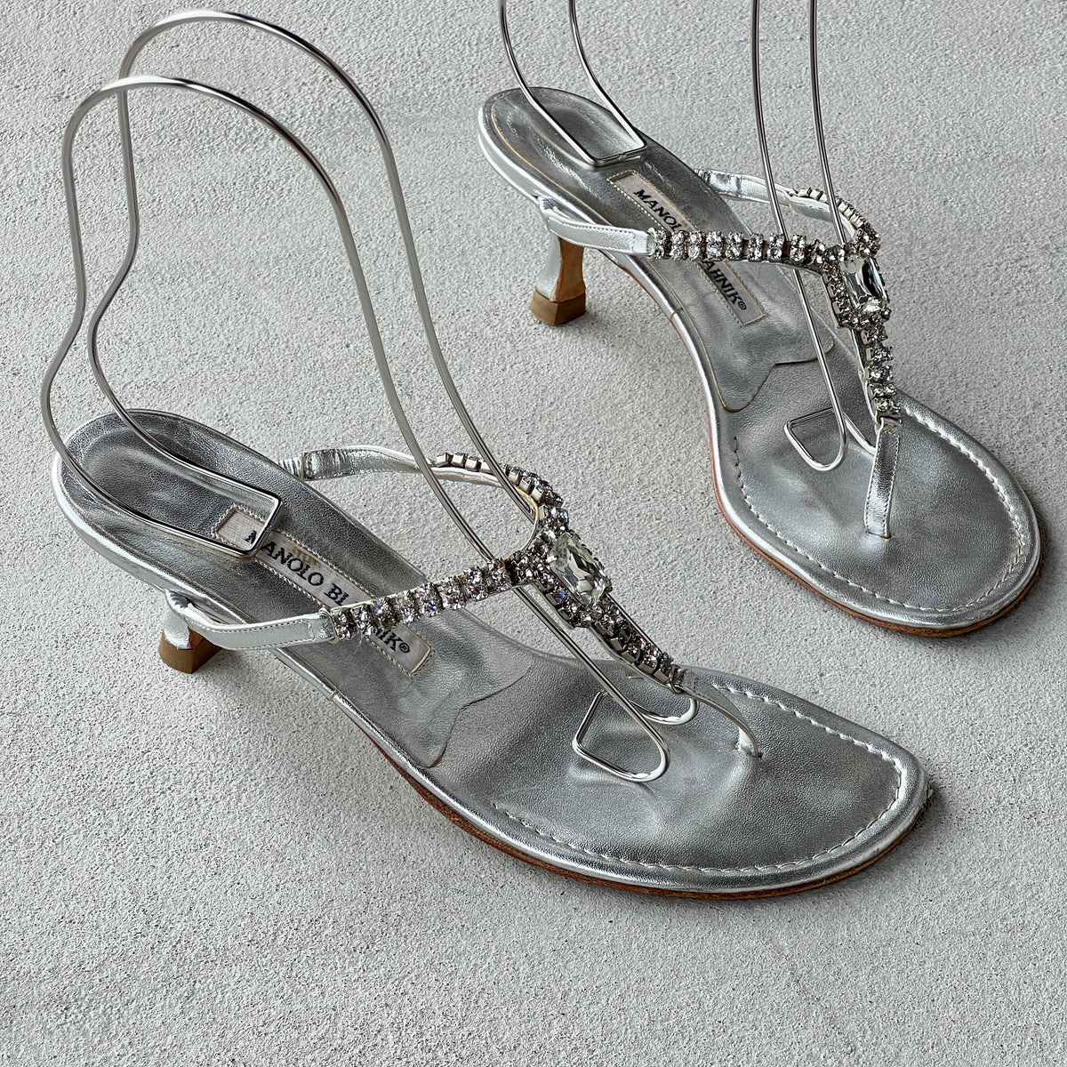 Manolo Blahnik | Vintage Nina Silver Leather Jewel Thong Sandal Kitten Heel Mules (38.5)