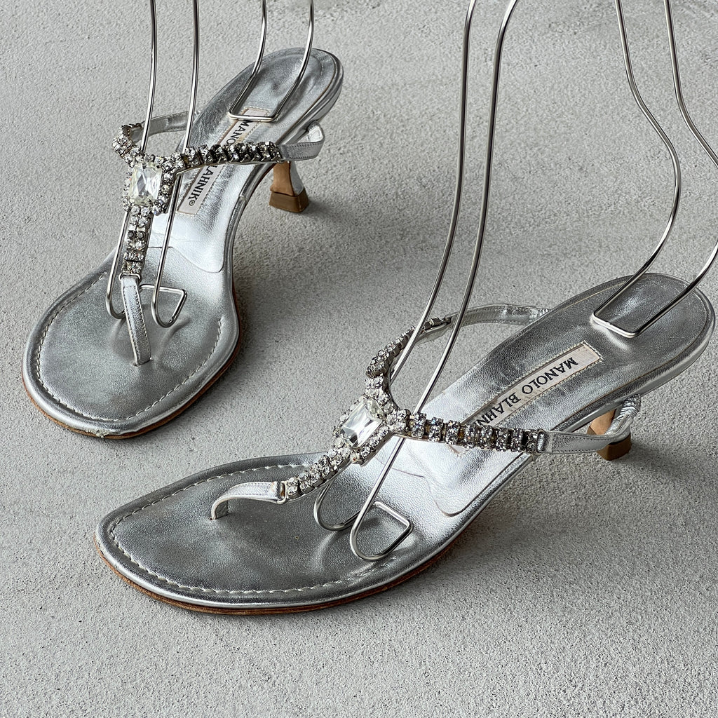 Manolo Blahnik | Vintage Nina Silver Leather Jewel Thong Sandal Kitten Heel Mules (38.5)