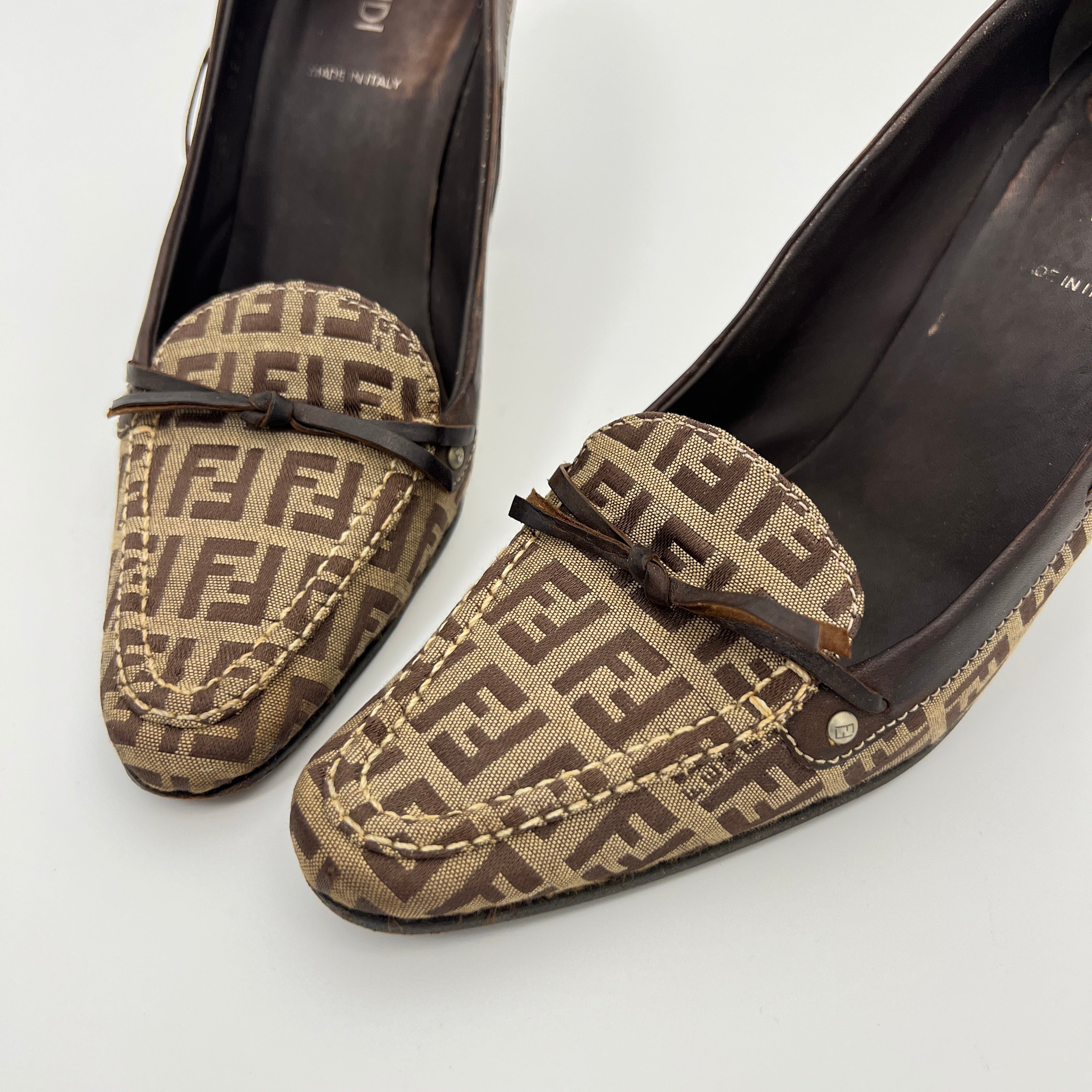 Fendi | Zucca FF Monogram Leather Ribbon Canvas Brown Pumps (37)