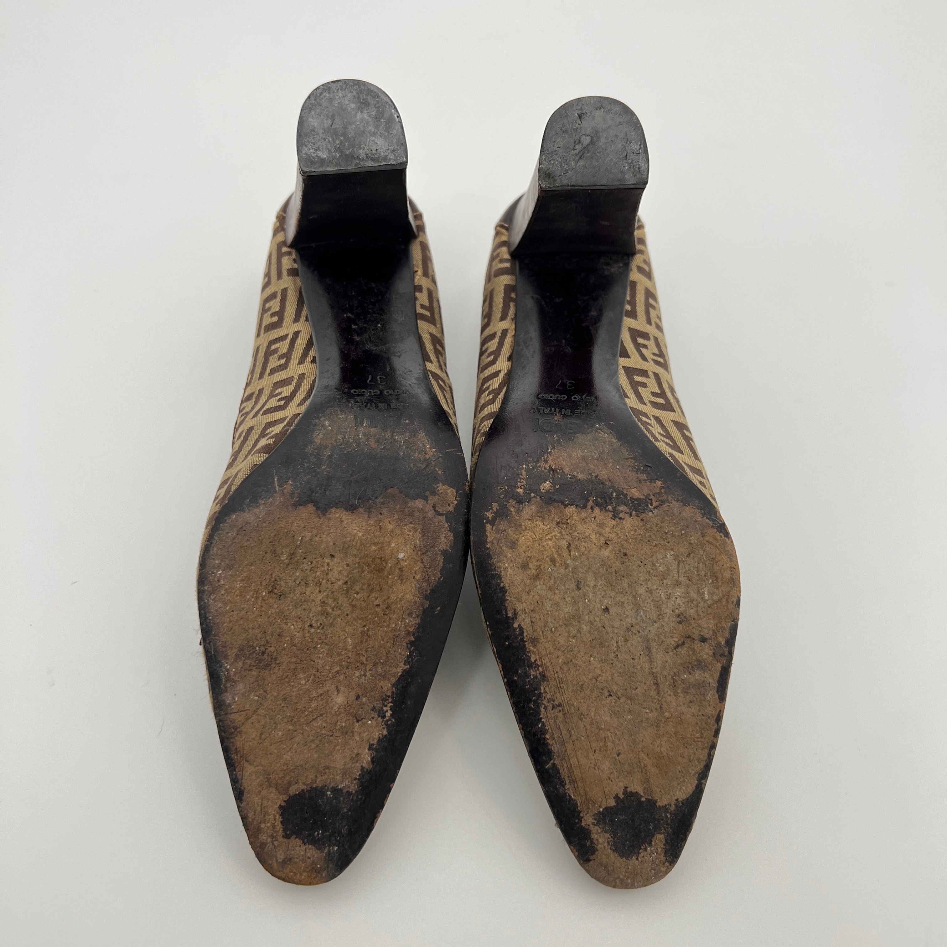Fendi | Zucca FF Monogram Leather Ribbon Canvas Brown Pumps (37)