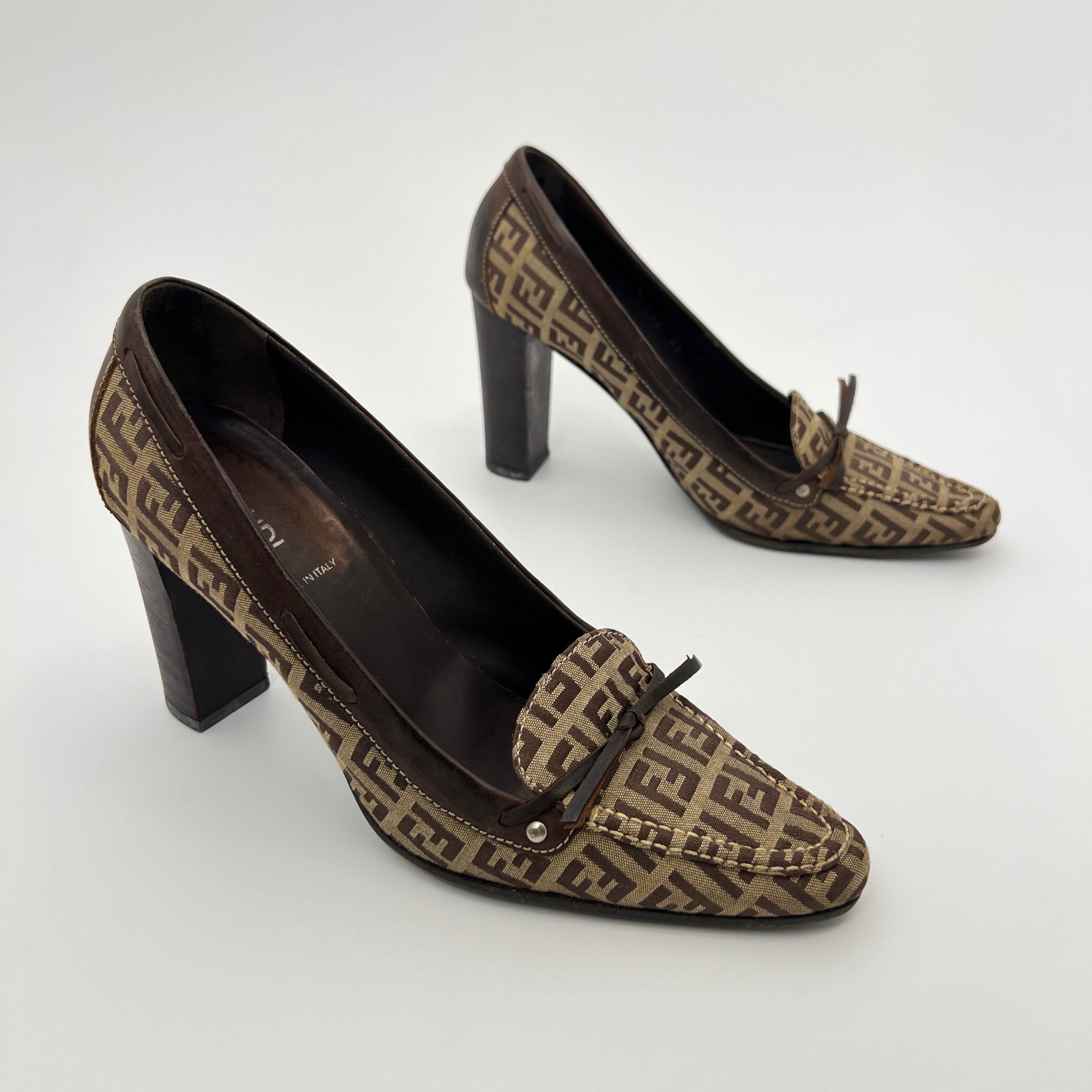 Fendi | Zucca FF Monogram Leather Ribbon Canvas Brown Pumps (37)