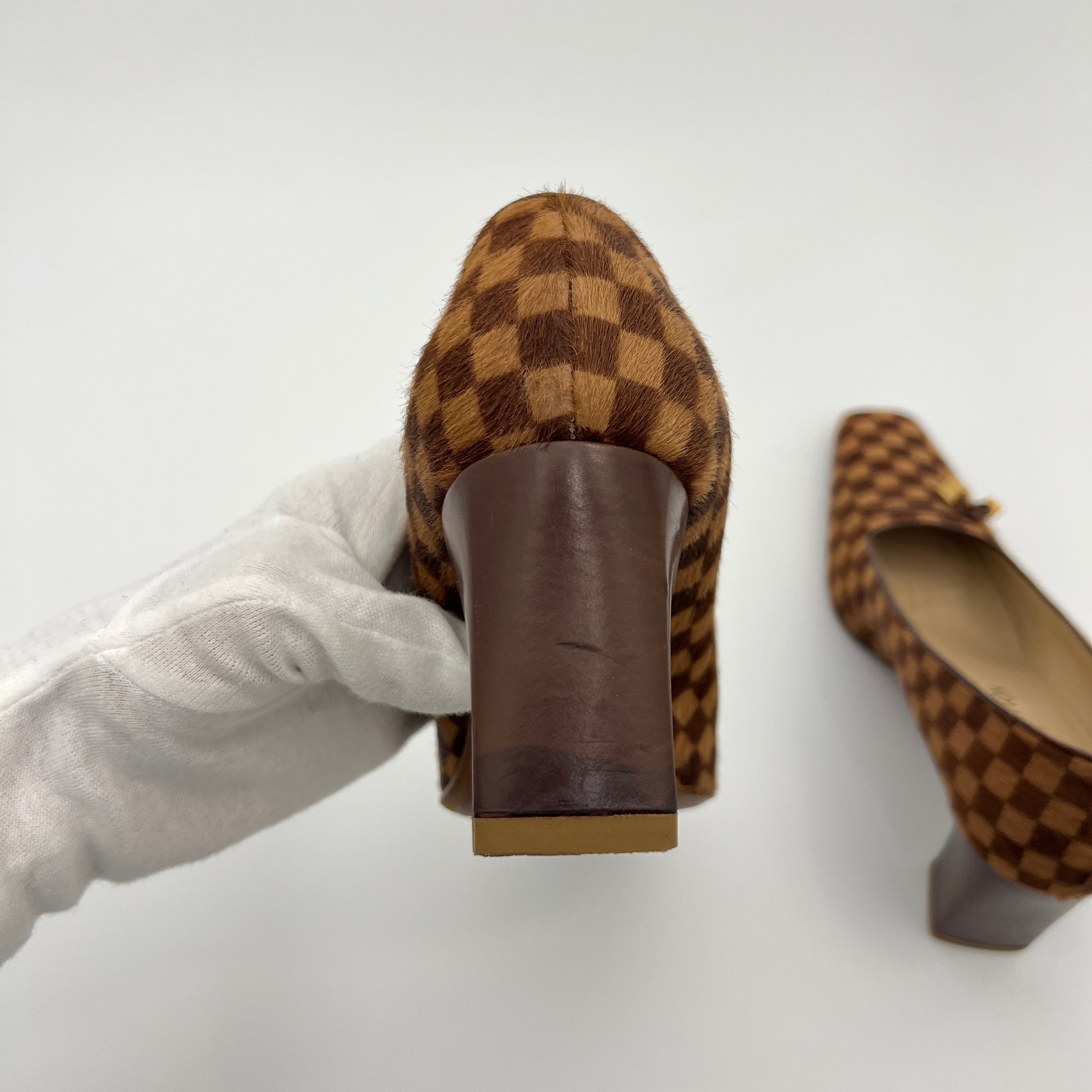 Louis Vuitton | Damier Calf Hair Leather Pumps Gold LV (36.5)