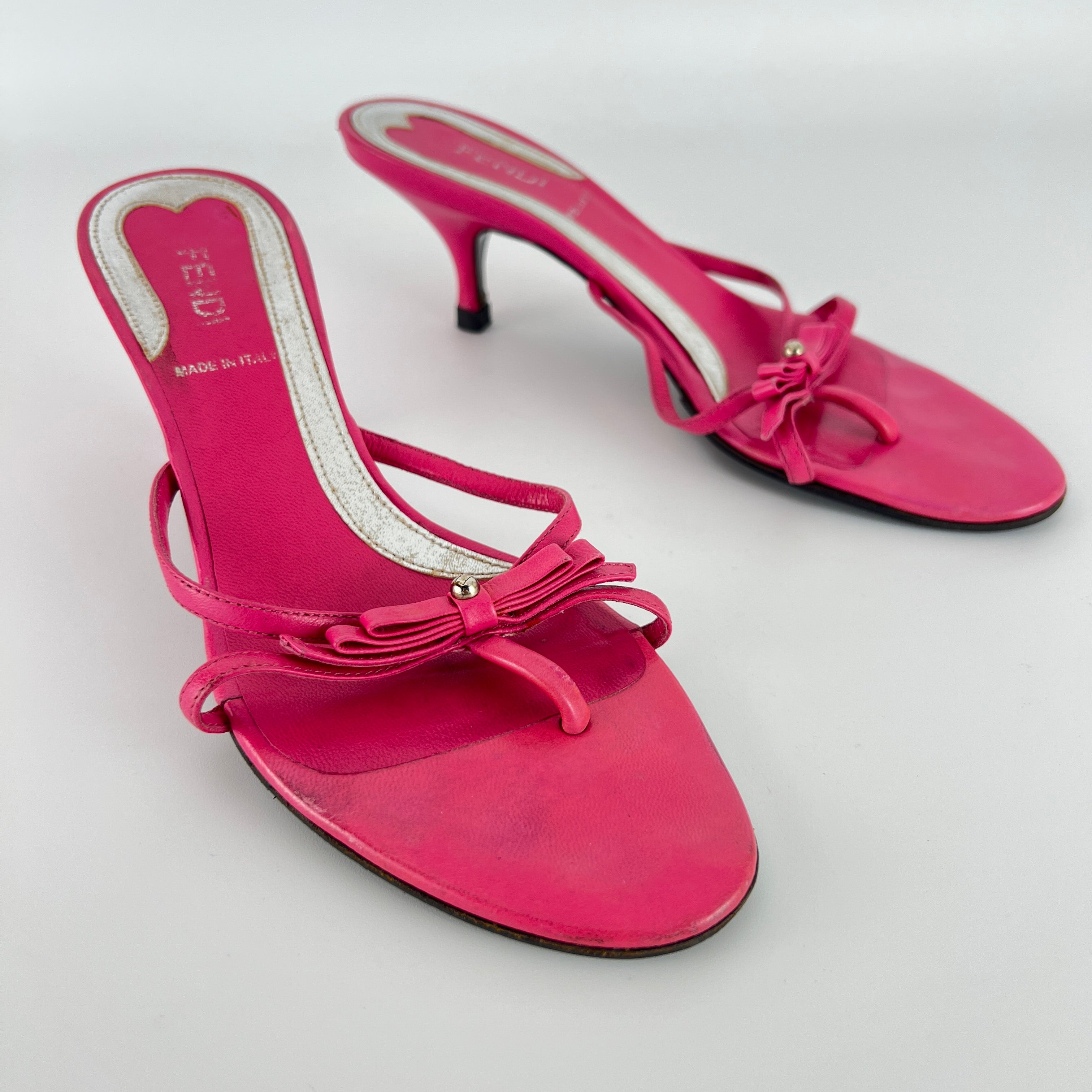 Fendi | Vintage Pink Leather Ribbon Bow Strappy Thong Kitten Heel Mules (36)