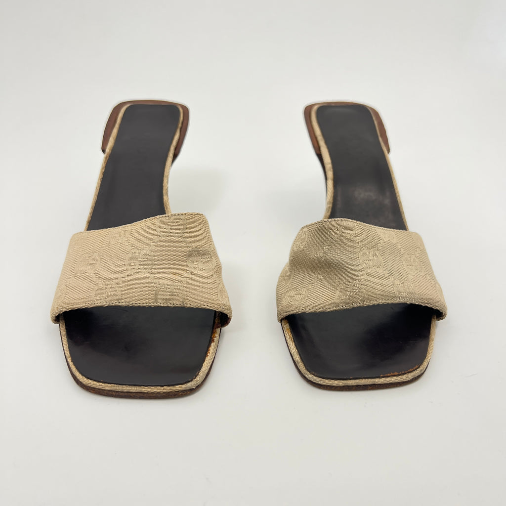 Gucci | GG Monogram Cream Beige Canvas Leather Mules (35)