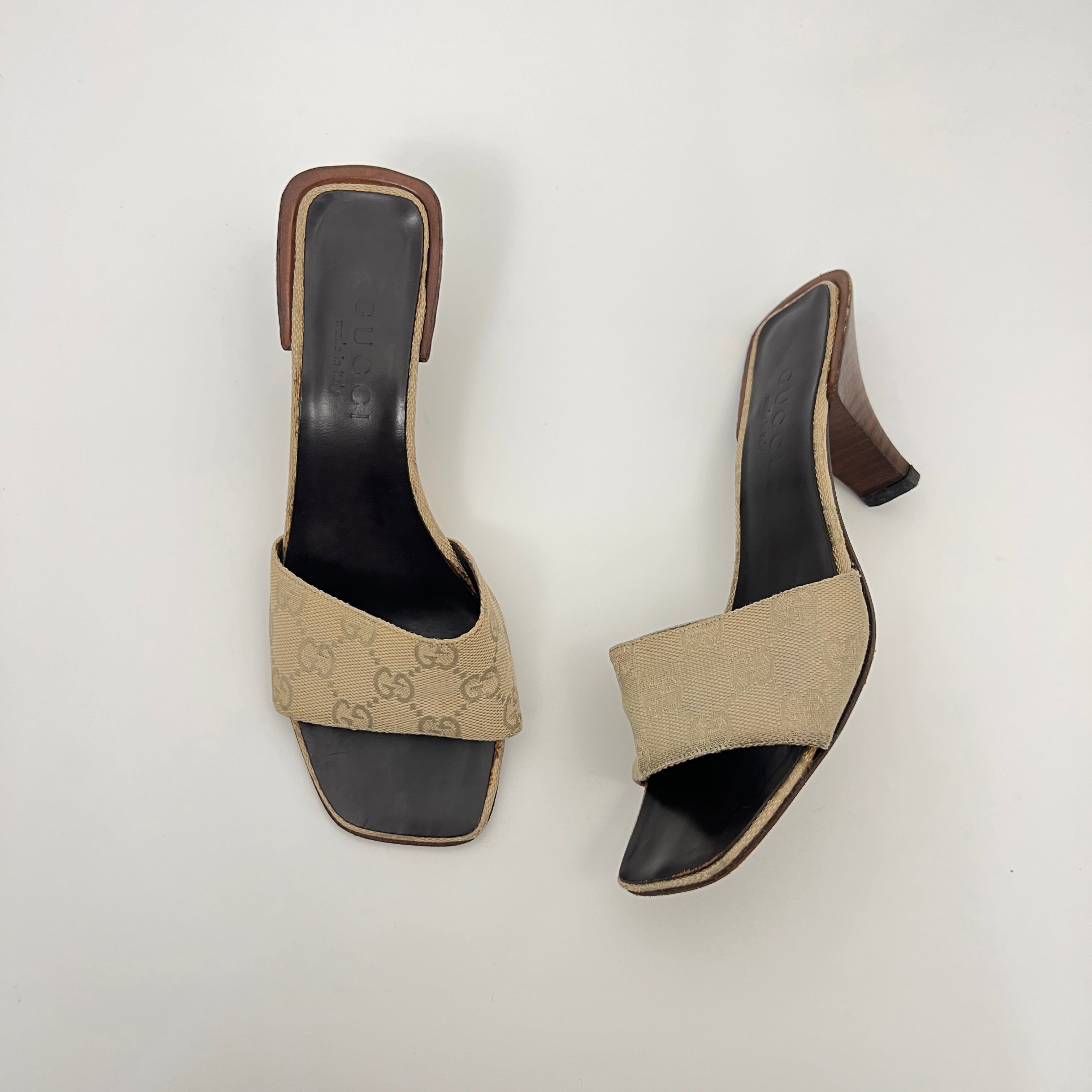 Gucci | GG Monogram Cream Beige Canvas Leather Mules (35)