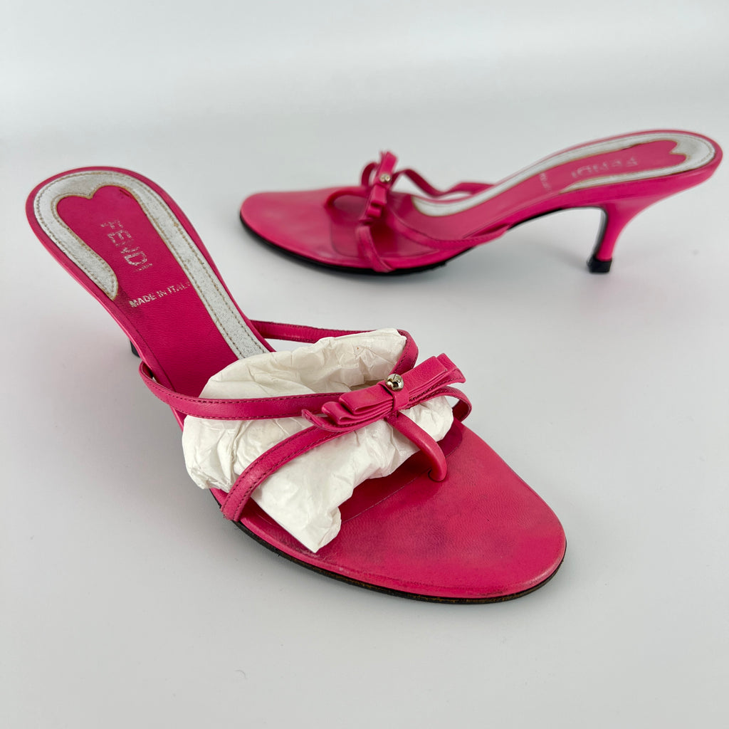 Fendi | Vintage Pink Leather Ribbon Bow Strappy Thong Kitten Heel Mules (36)