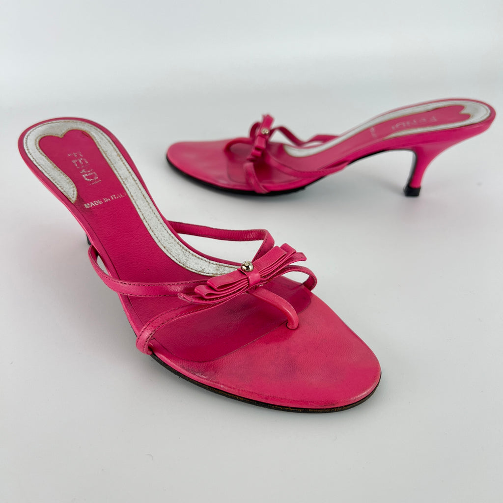 Fendi | Vintage Pink Leather Ribbon Bow Strappy Thong Kitten Heel Mules (36)