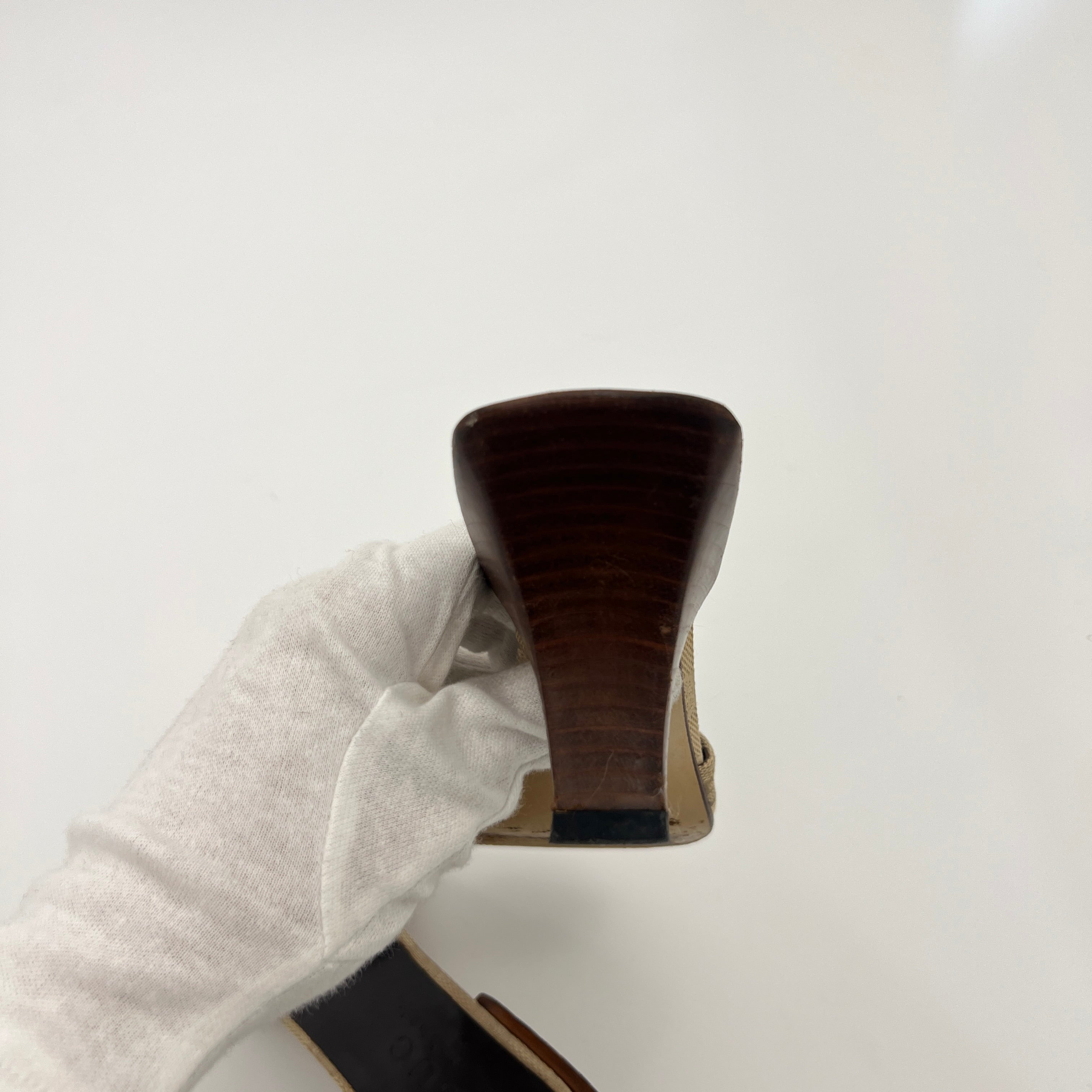 Gucci | GG Monogram Cream Beige Canvas Leather Mules (35)