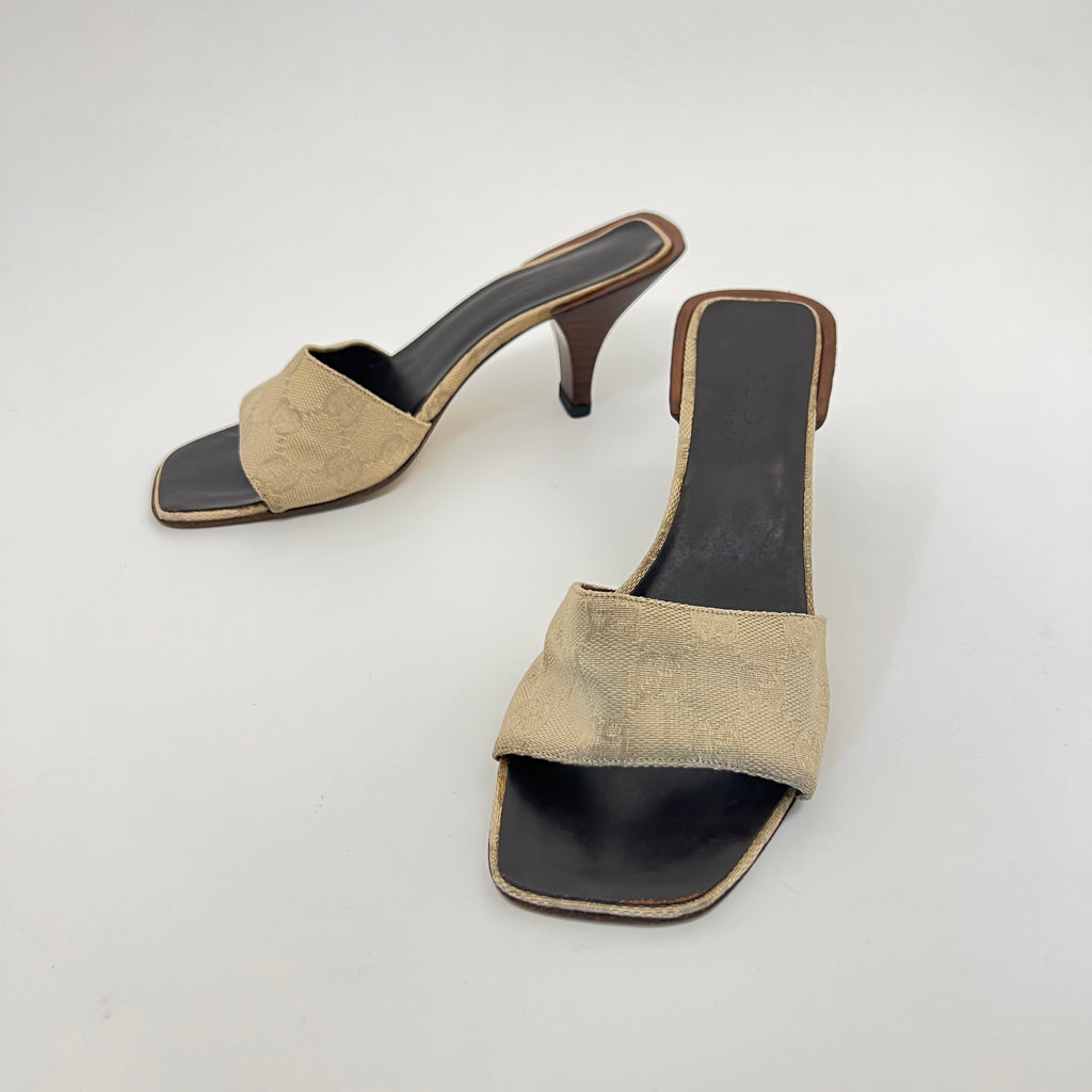 Gucci | GG Monogram Cream Beige Canvas Leather Mules (35)