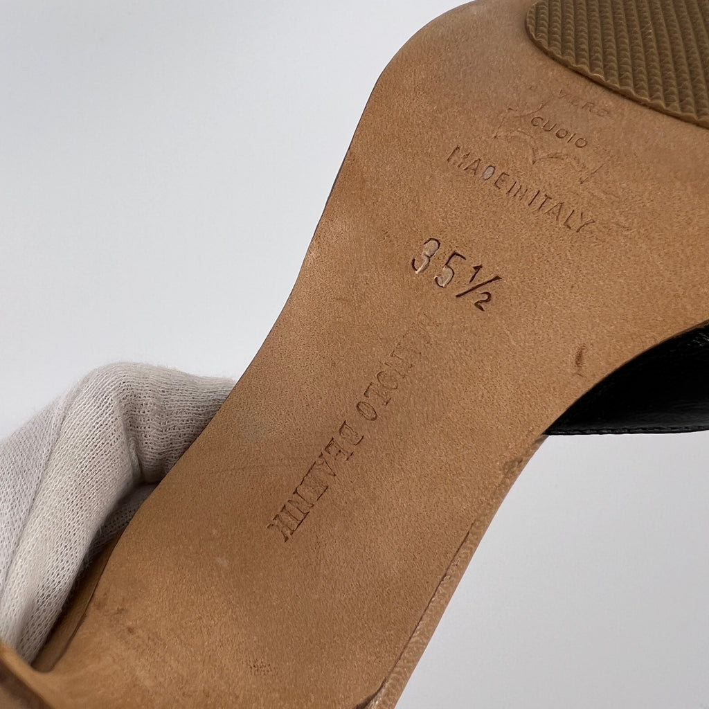 Manolo Blahnik | Beige Black Leather Knot Bow Pointed Toe Slide Mules (35.5)