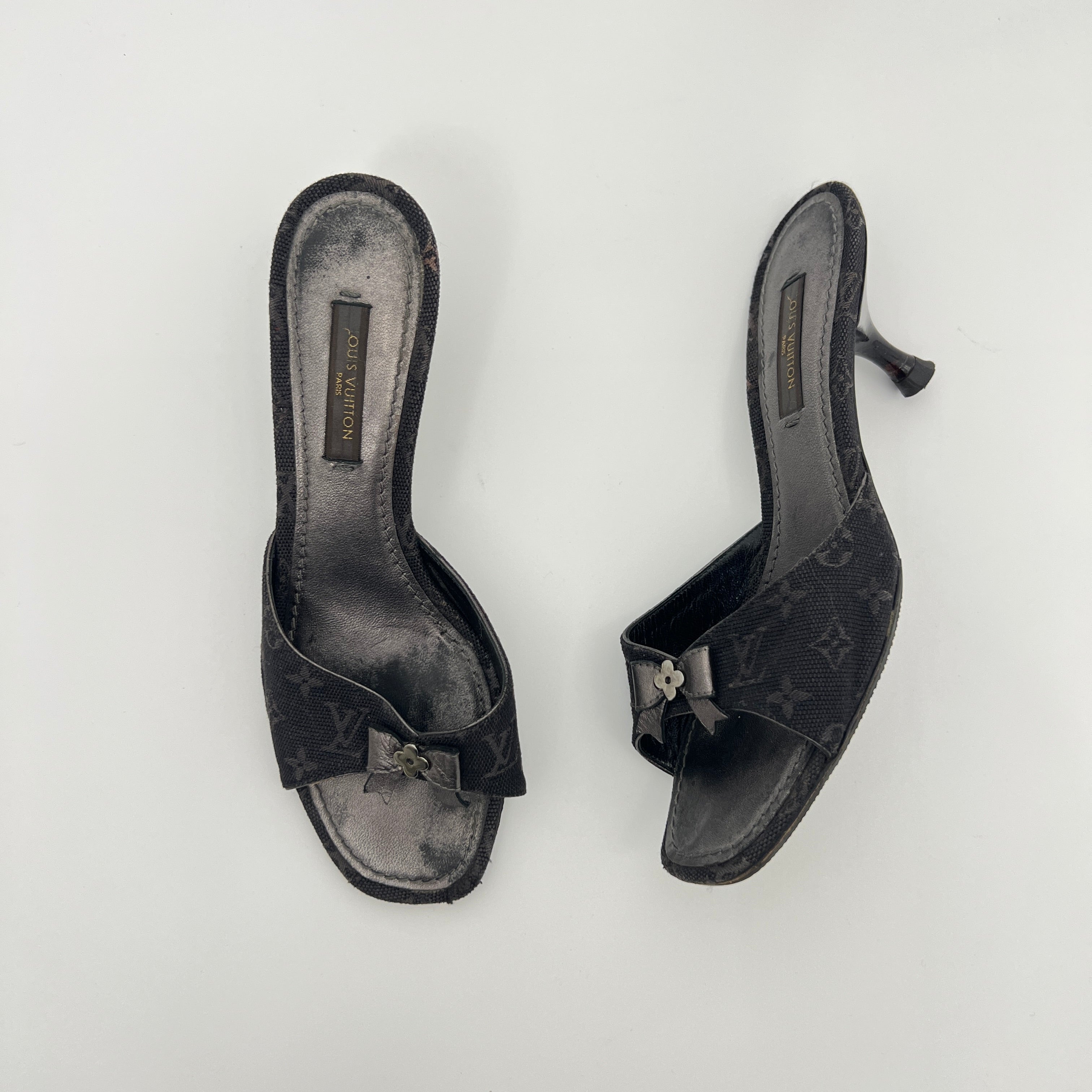 Louis Vuitton | Vintage Monogram Black Denim Bow Leather Mules (34)