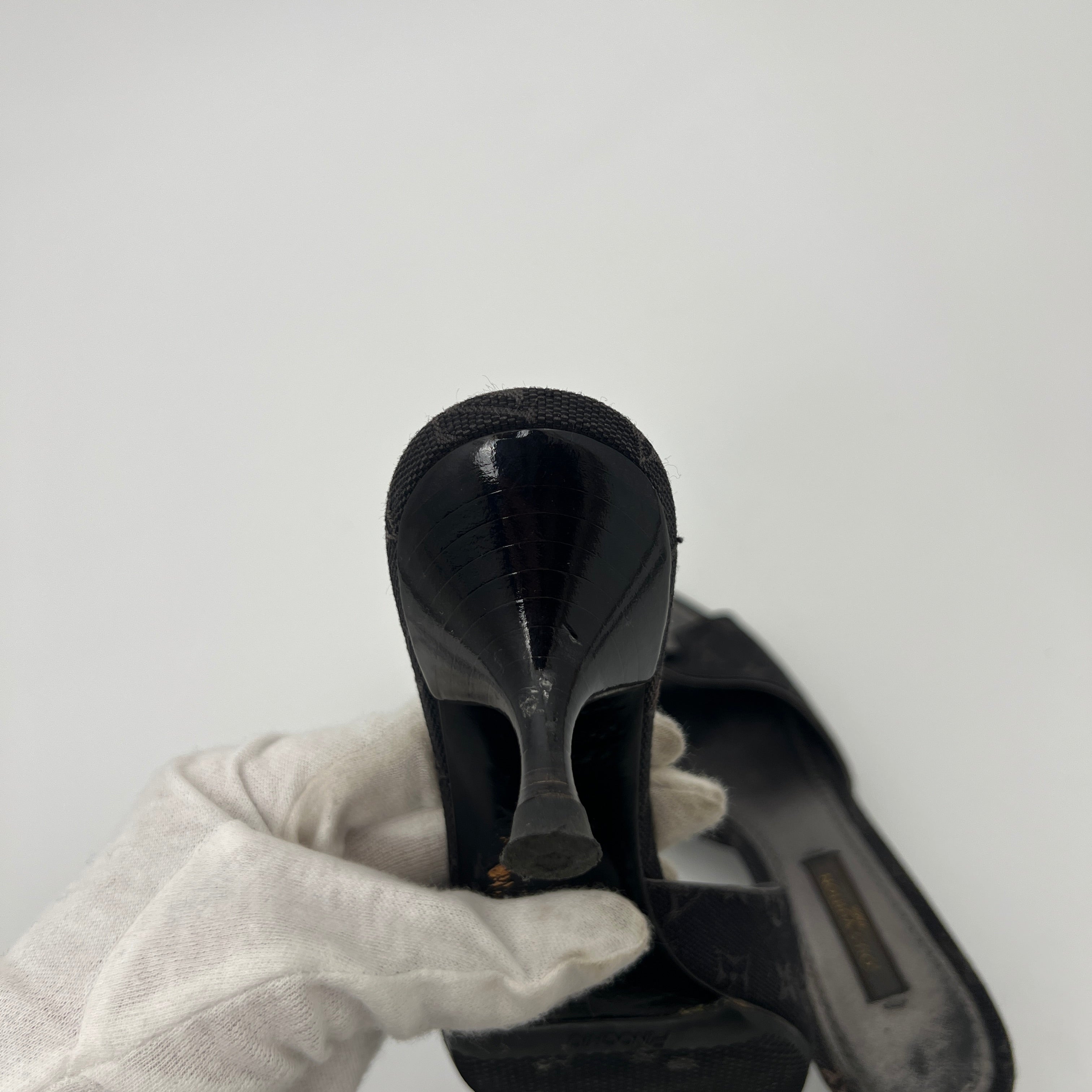 Louis Vuitton | Vintage Monogram Black Denim Bow Leather Mules (34)