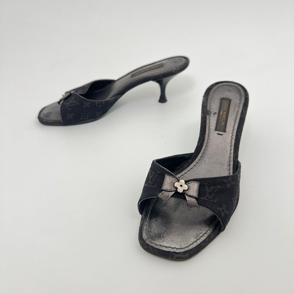 Louis Vuitton | Vintage Monogram Black Denim Bow Leather Mules (34)