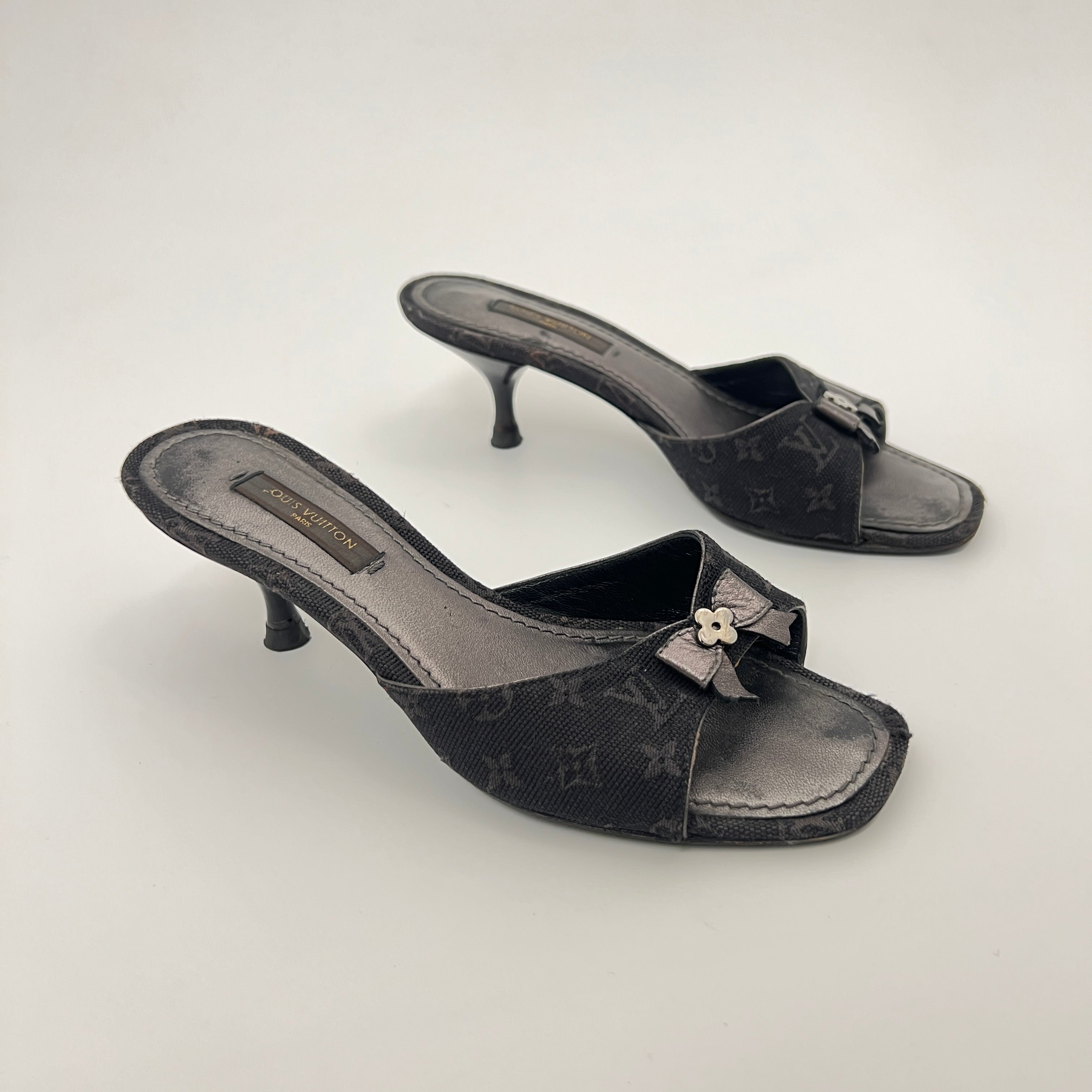Louis Vuitton | Vintage Monogram Black Denim Bow Leather Mules (34)