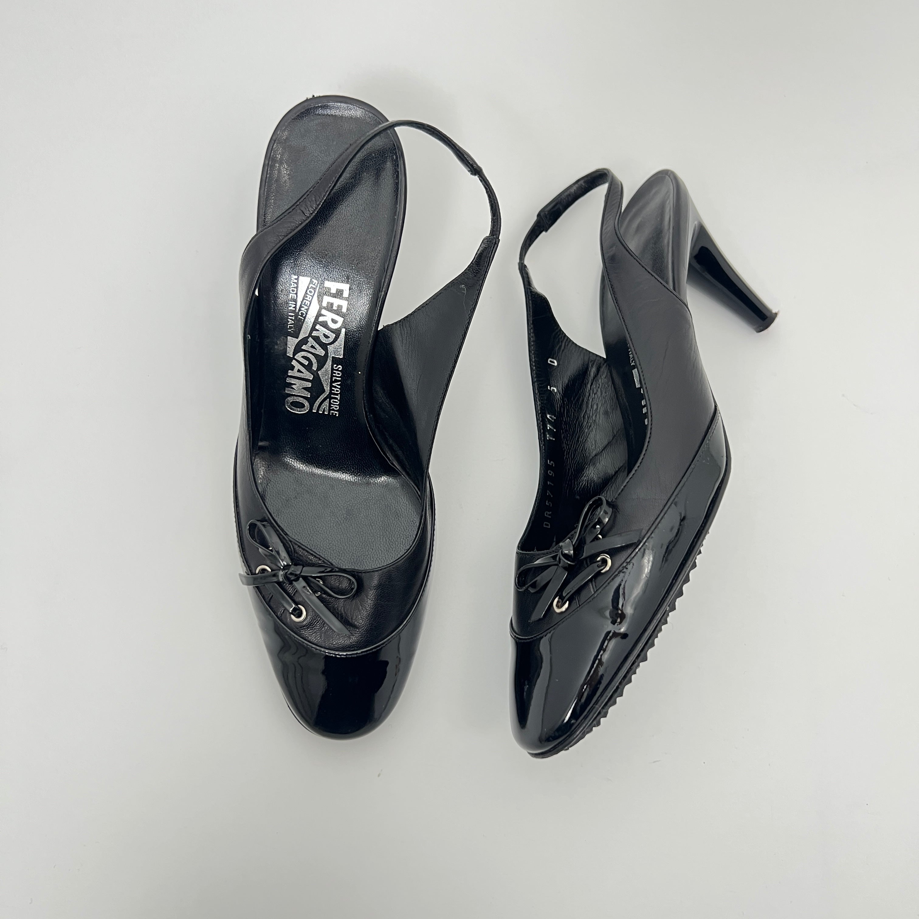 Ferragamo | Black Patent Leather Ribbon Slingback Round Toe Heels (35.5)