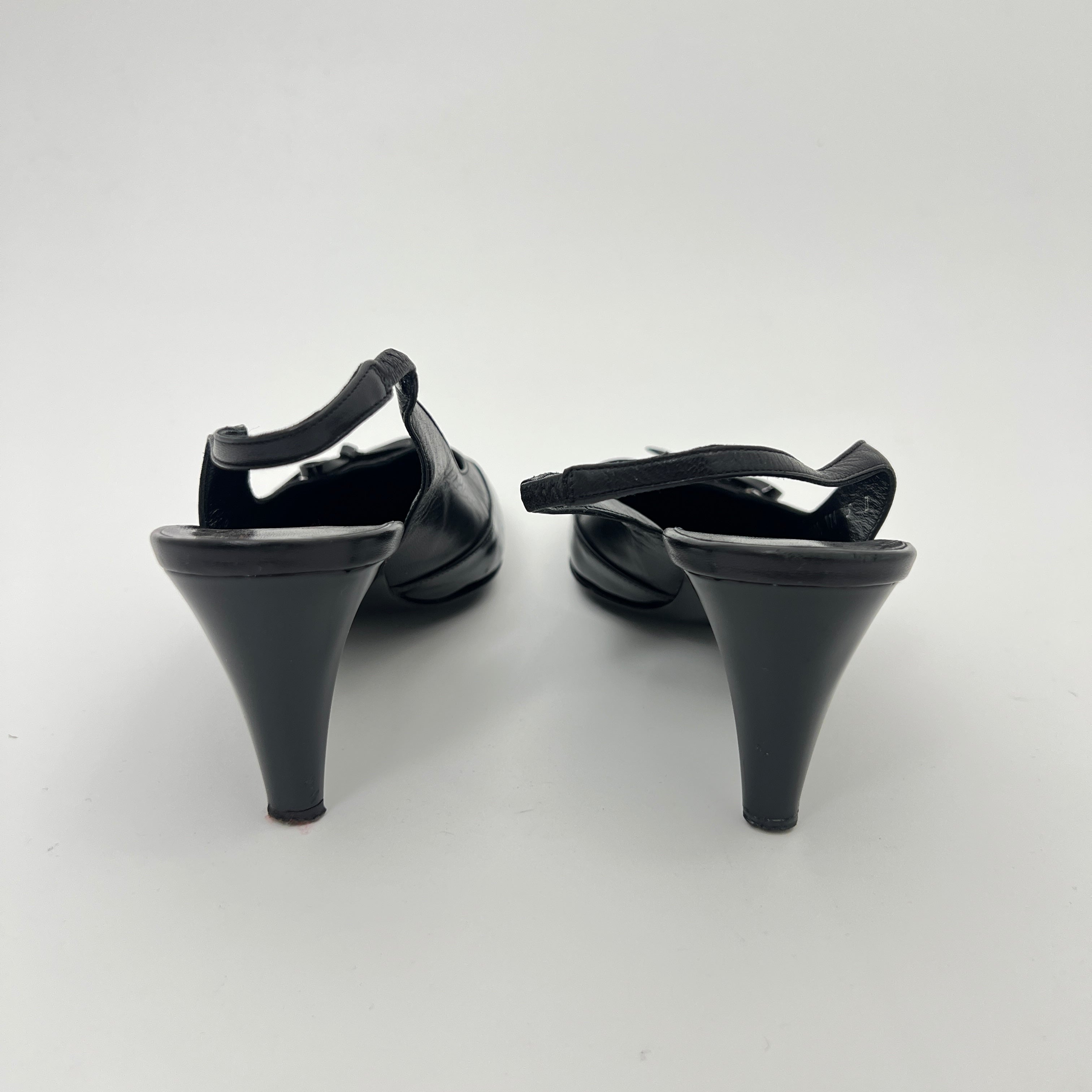 Ferragamo | Black Patent Leather Ribbon Slingback Round Toe Heels (35.5)