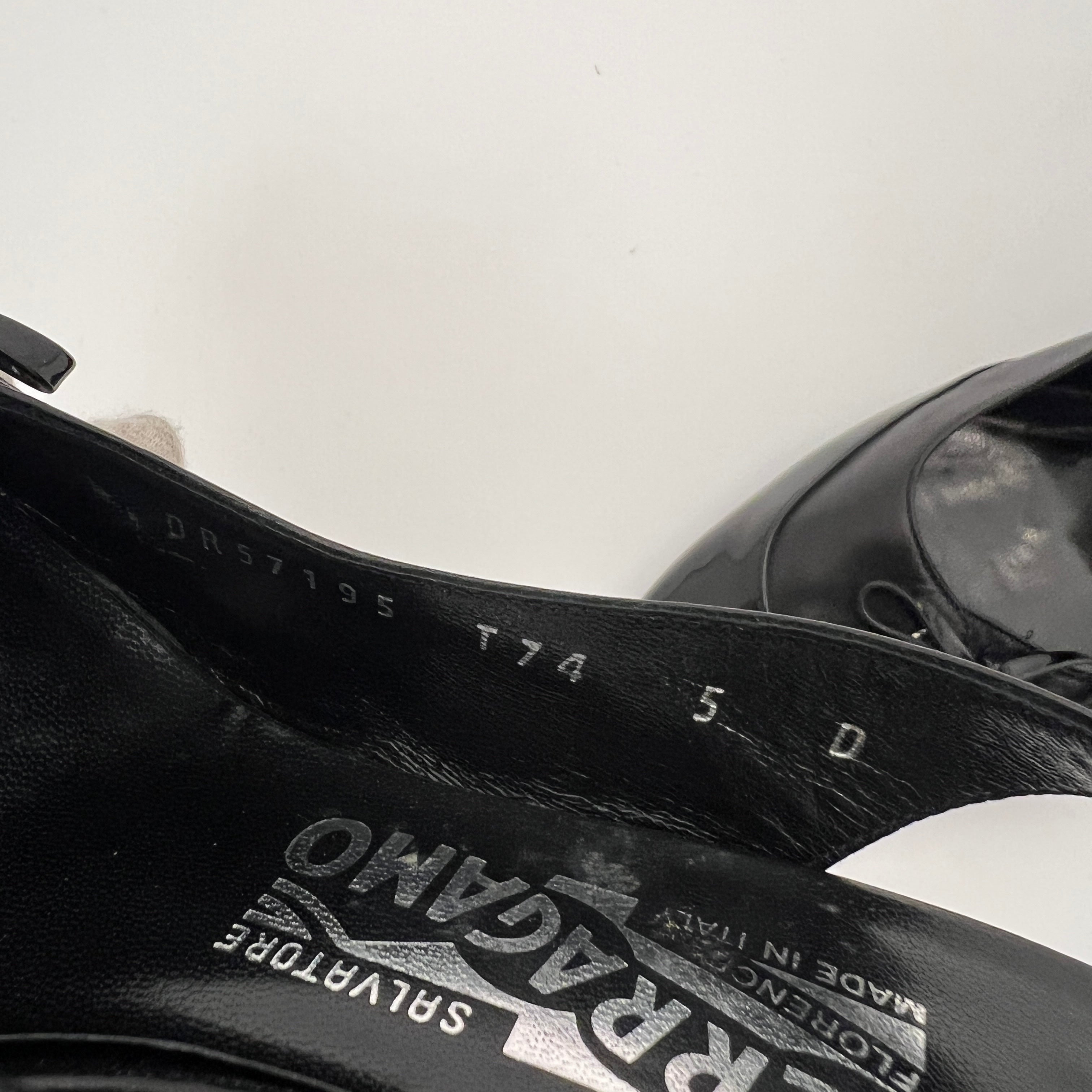 Ferragamo | Black Patent Leather Ribbon Slingback Round Toe Heels (35.5)