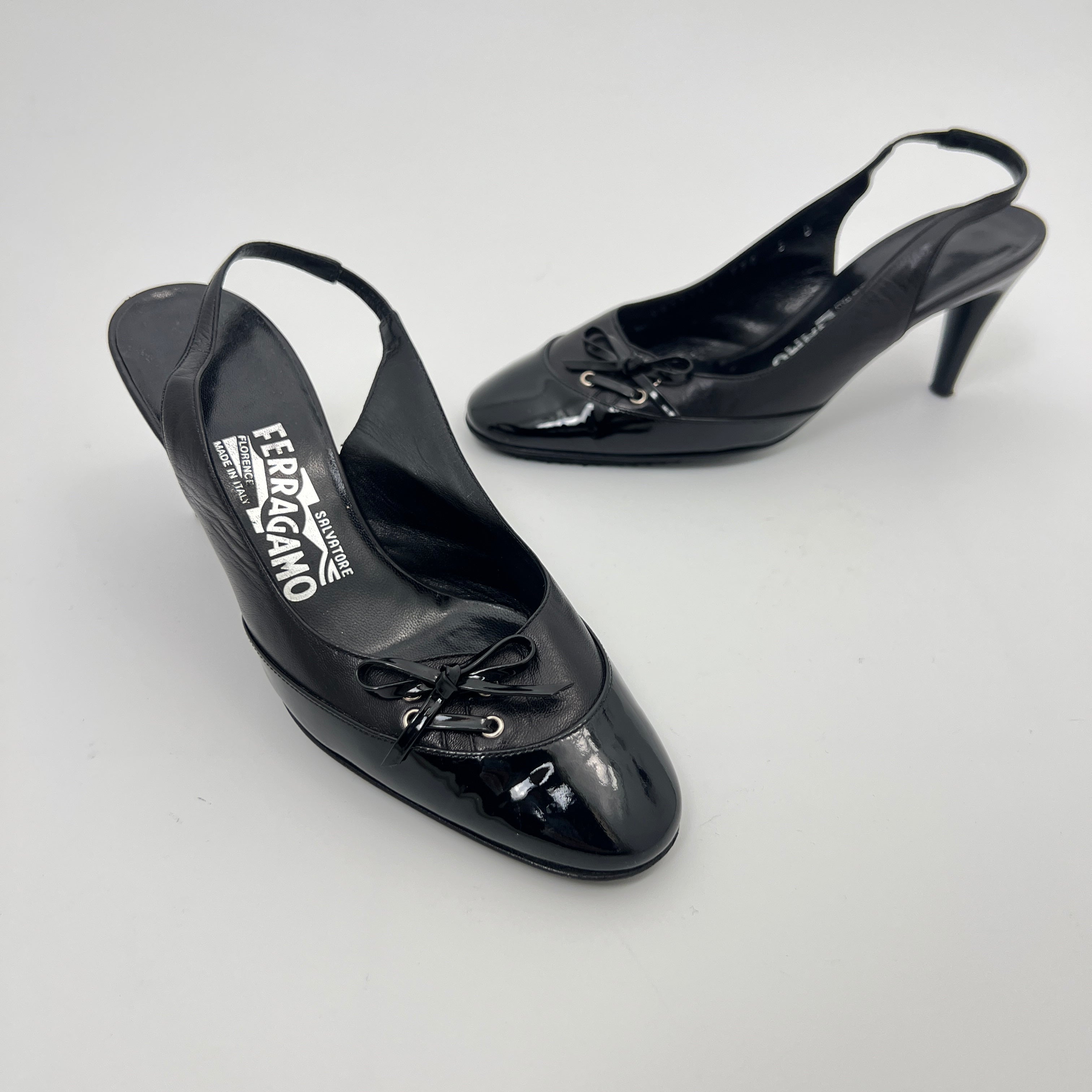 Ferragamo | Black Patent Leather Ribbon Slingback Round Toe Heels (35.5)