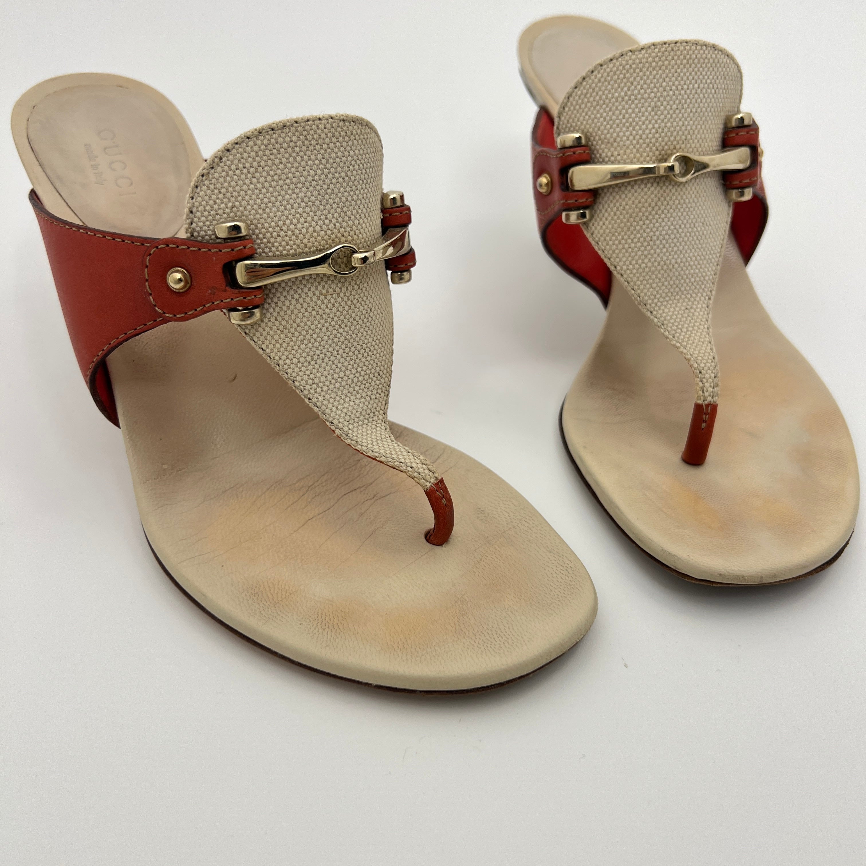Gucci | Cream Red Leather Gold Hardware Thong Sandal Heels (36.5)