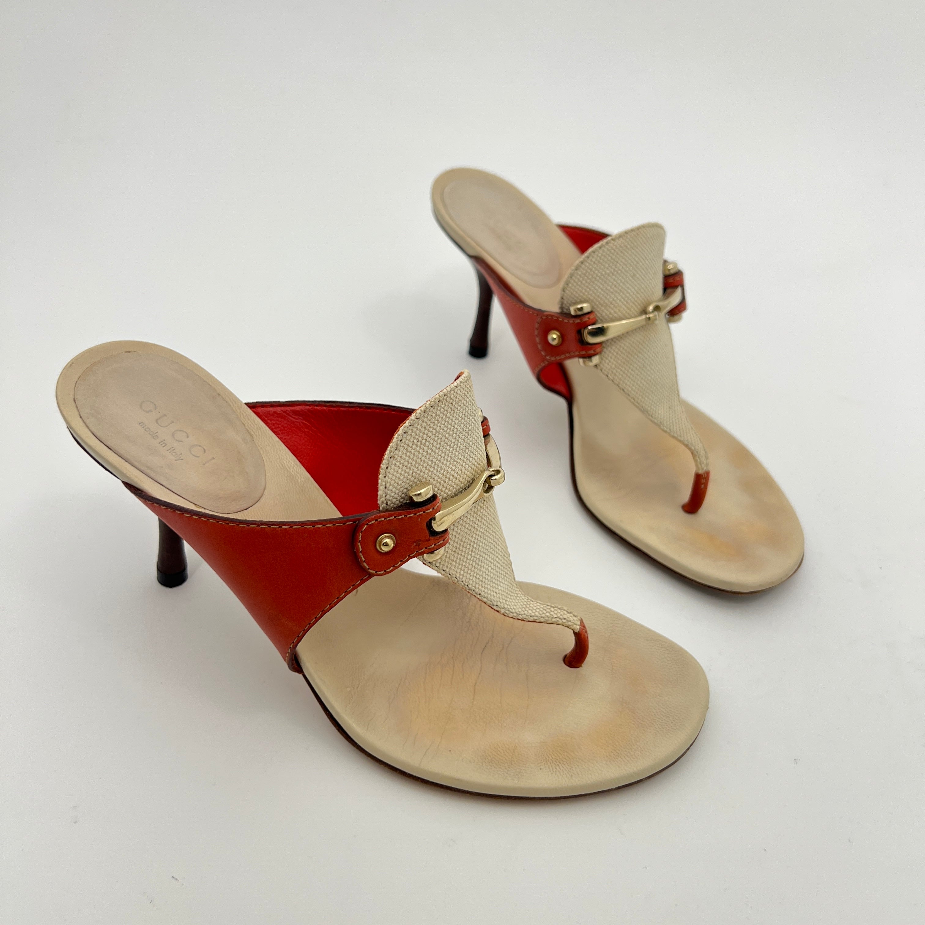 Gucci | Cream Red Leather Gold Hardware Thong Sandal Heels (36.5)