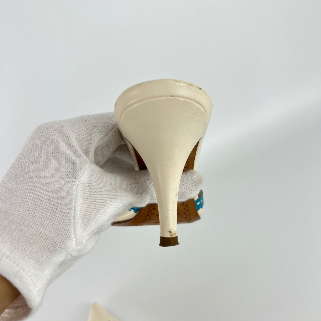 Sergio Rossi | White Cream Leather Blue Bow Pointed Toe Slide Mules (35)