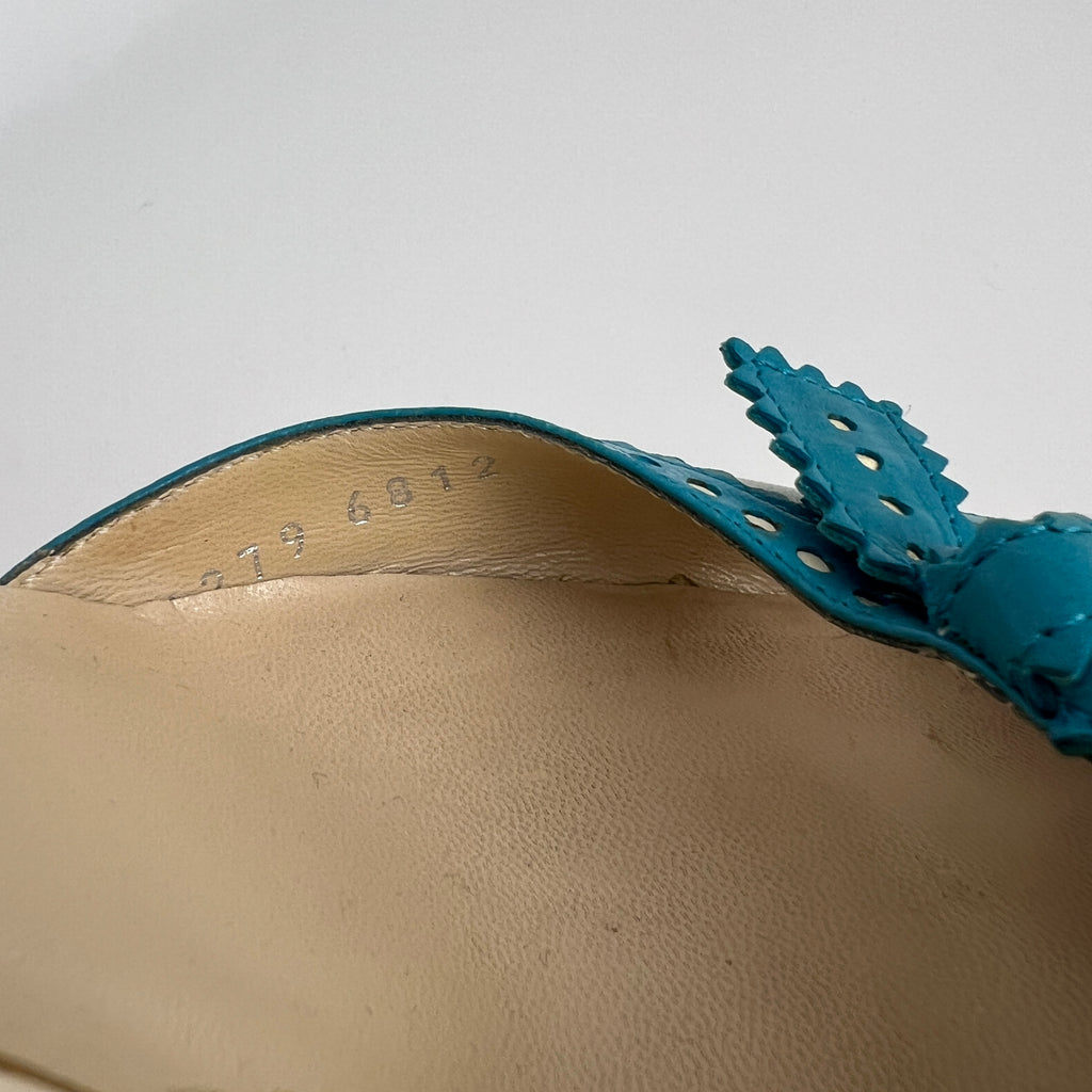 Sergio Rossi | White Cream Leather Blue Bow Pointed Toe Slide Mules (35)