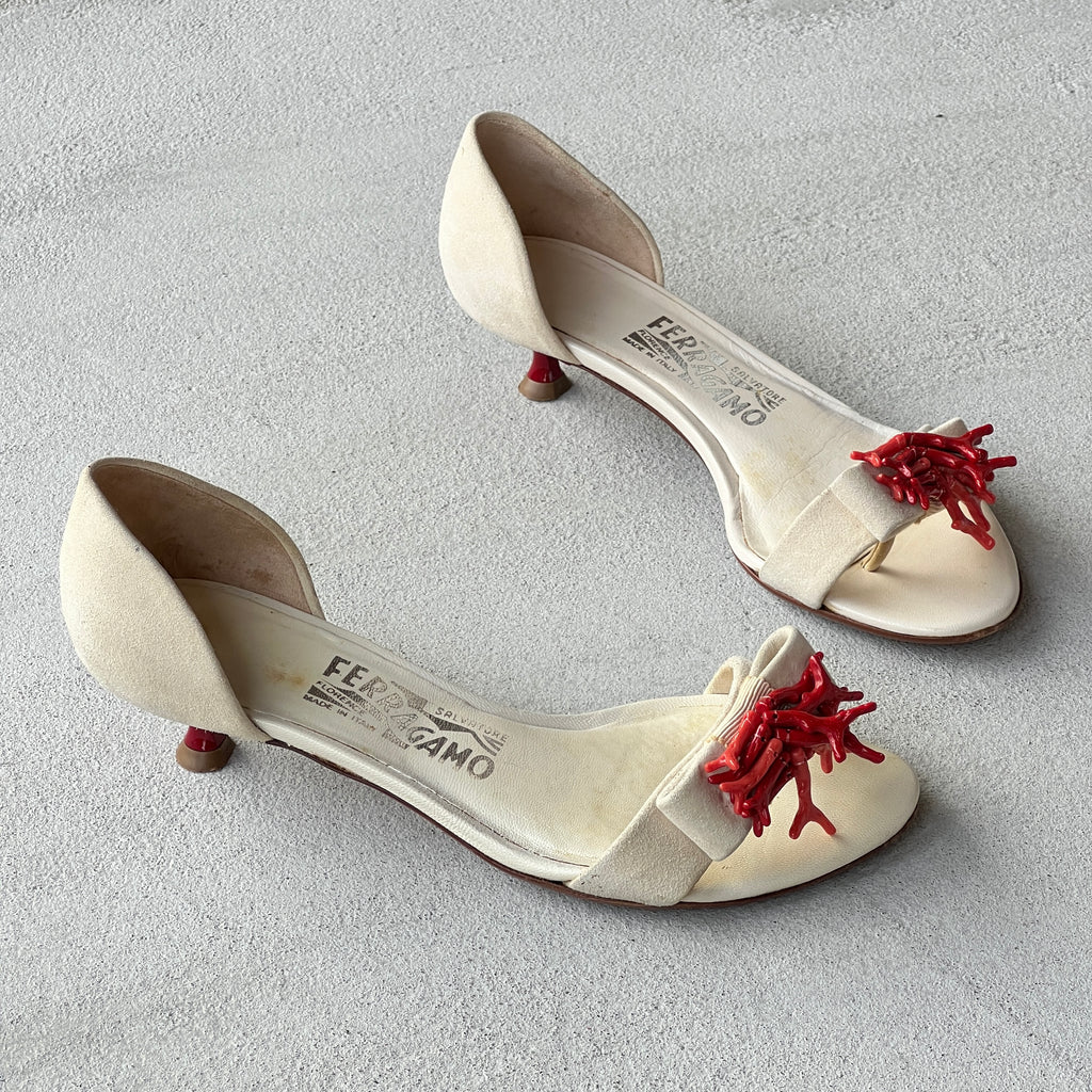 Ferragamo | Red Coral White Suede Leather Thong Sandal Kitten Heel (6, 36)
