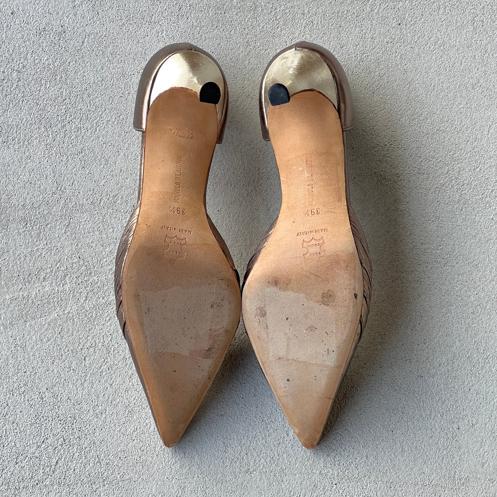 Manolo Blahnik | Metallic Silver Pointed Toe D'Orsay Pumps (39.5)