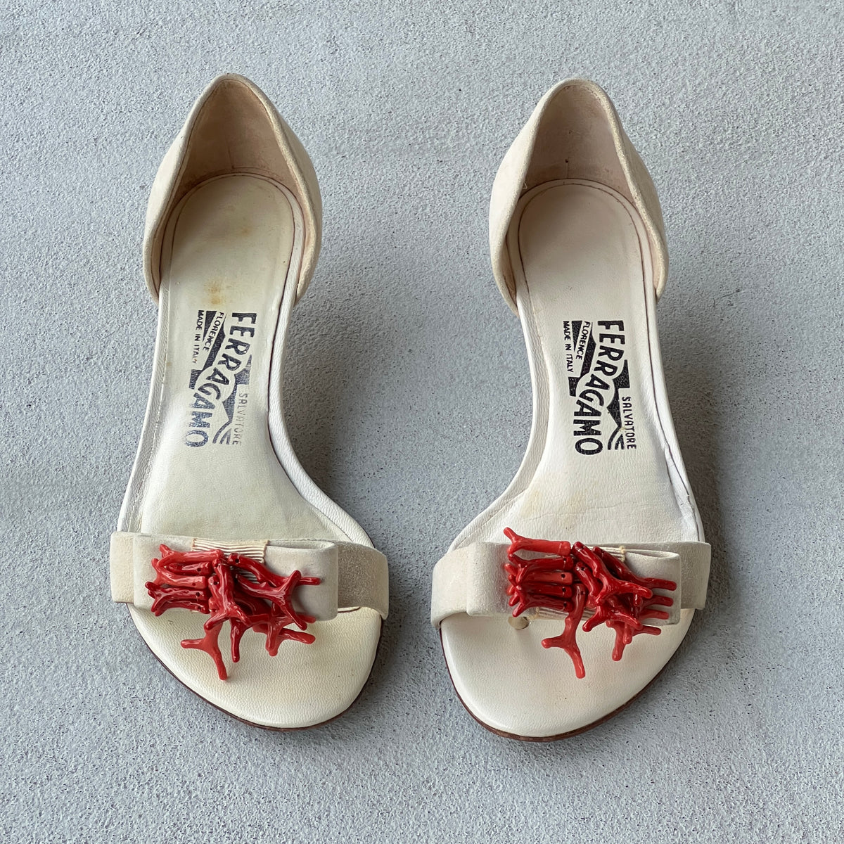 Ferragamo | Red Coral White Suede Leather Thong Sandal Kitten Heel (6, 36)