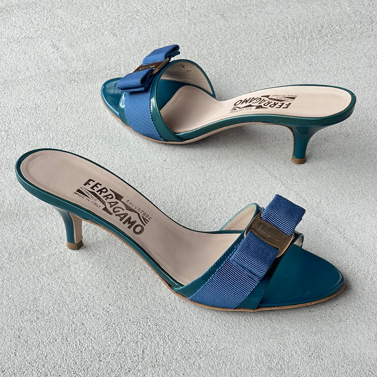Ferragamo | Glory Vara Bow Blue Patent Leather Silver Logo Slide Mules (5.5 , 35.5)