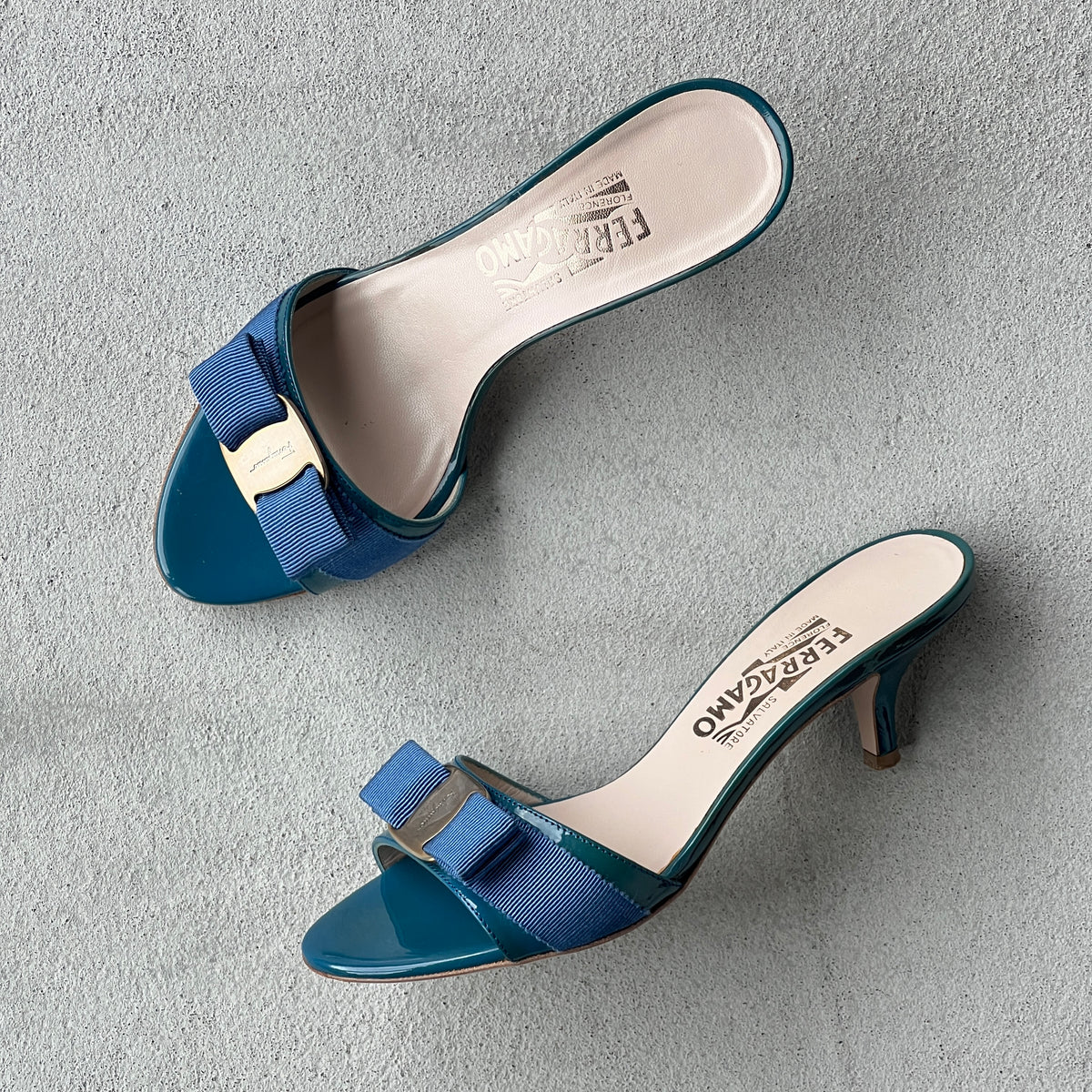 Ferragamo | Glory Vara Bow Blue Patent Leather Silver Logo Slide Mules (5.5 , 35.5)