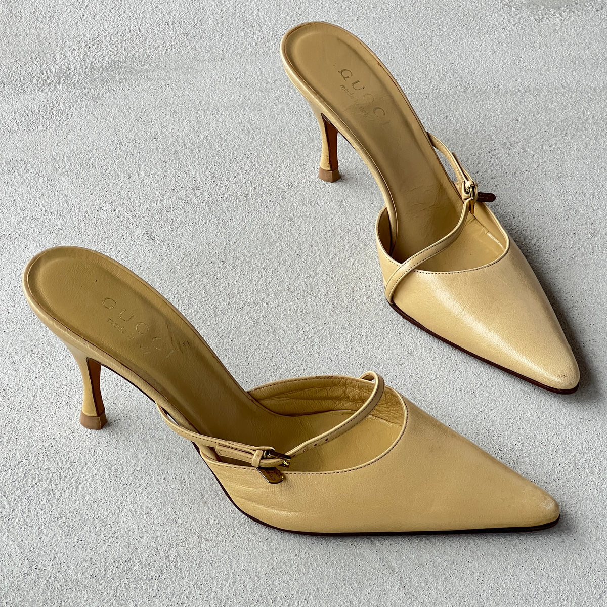 Gucci | Cruise 2001 Tom Ford Era Tan Leather Pointed Toe Slide Mules (37)