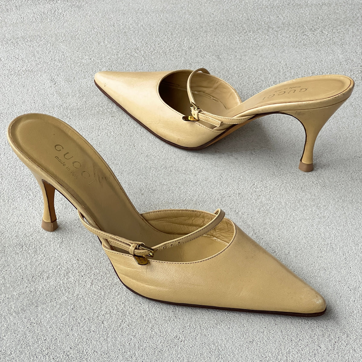 Gucci | Cruise 2001 Tom Ford Era Tan Leather Pointed Toe Slide Mules (37)