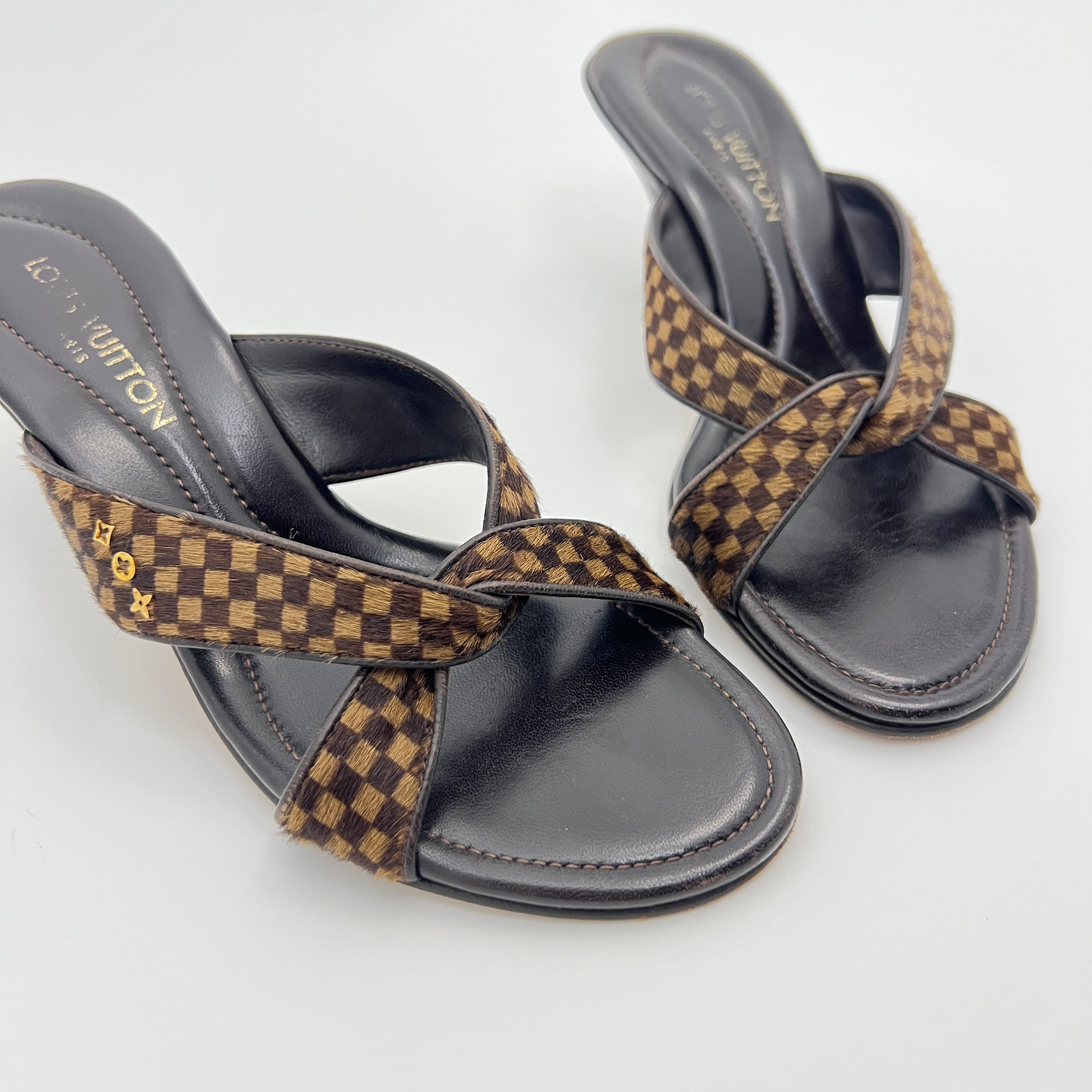 Louis Vuitton | Damier Calf Hair Knot Strap Mid Heel Sandal Mules (34.5)