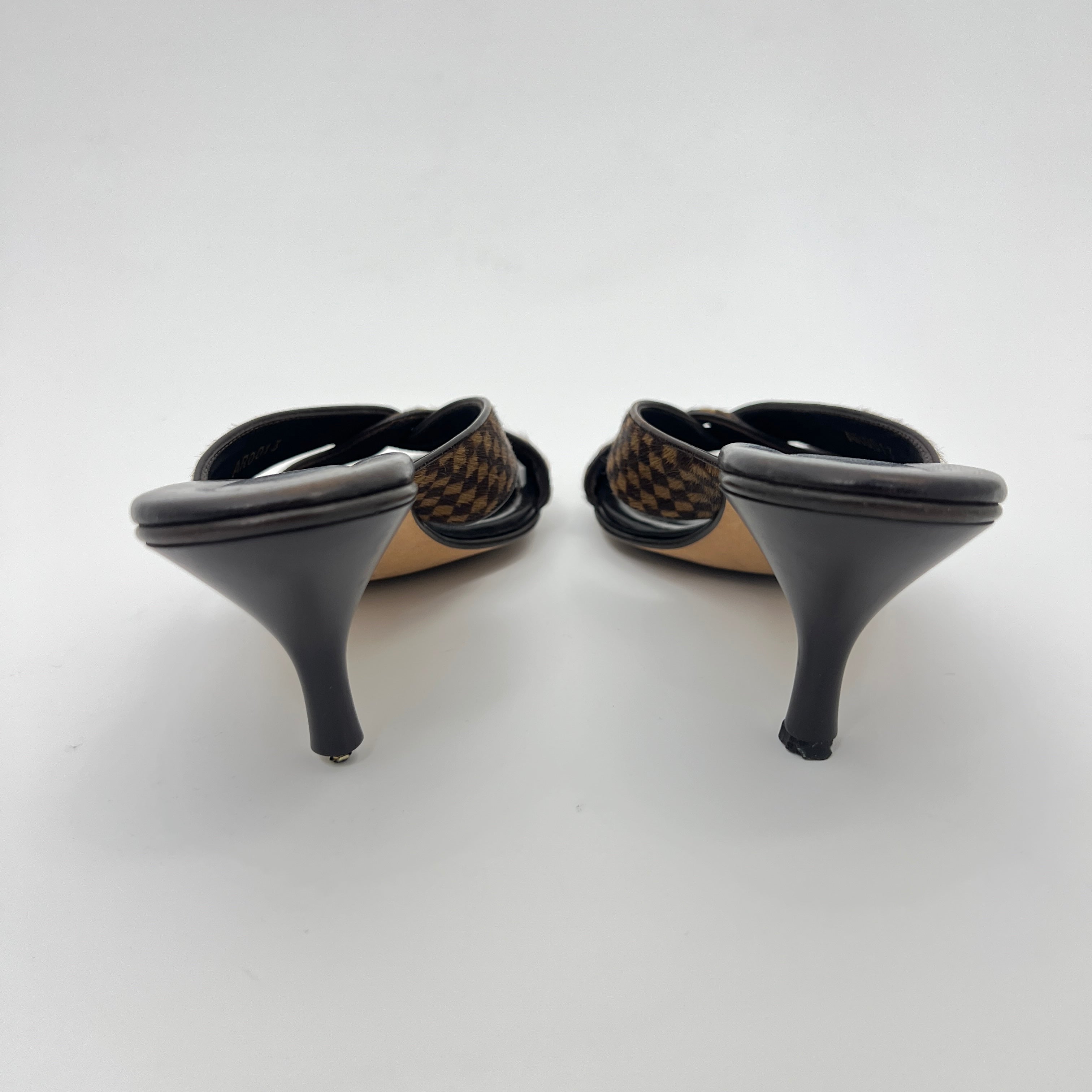 Louis Vuitton | Damier Calf Hair Knot Strap Mid Heel Sandal Mules (34.5)