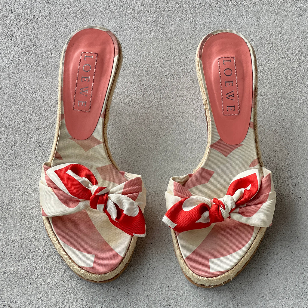Loewe | Vintage 2000s Pink Geometric Bow Woven Sole Slide Mules (38)