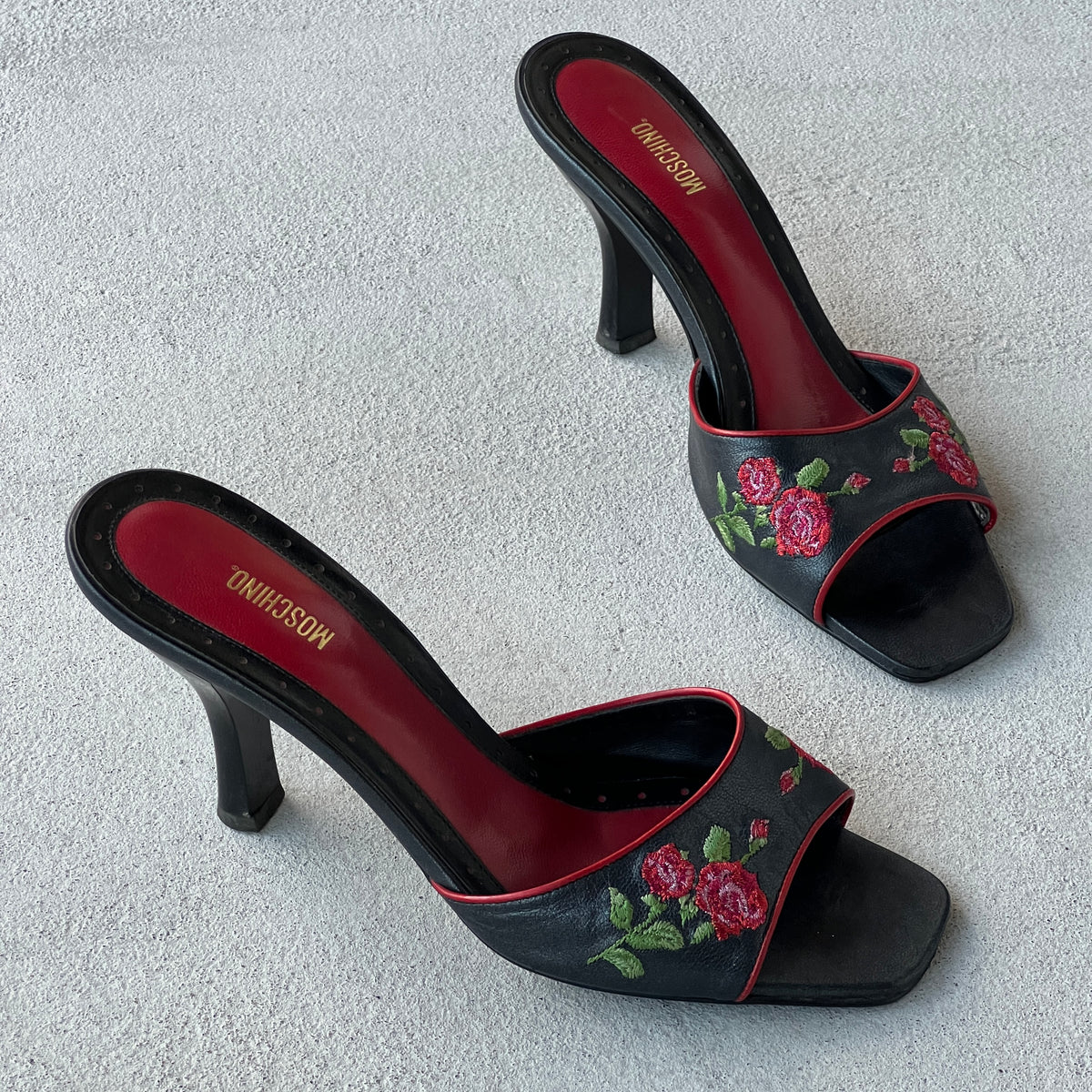 Moschino | Vintage Red Rose Embroidery Black Leather Slide Mules Rare (35.5)