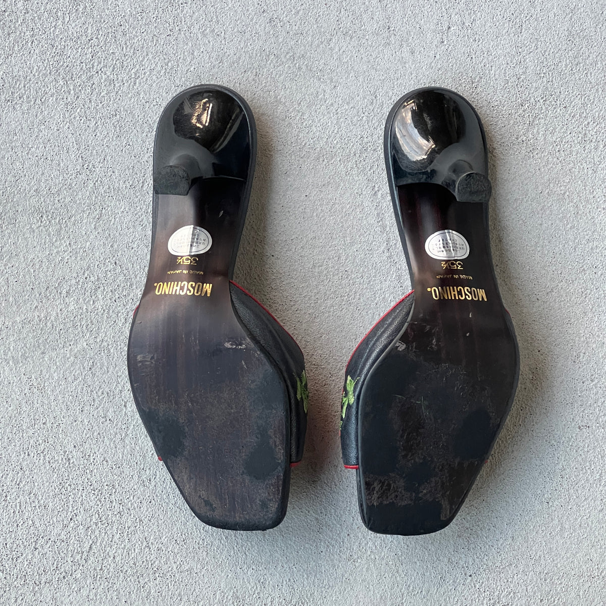 Moschino | Vintage Red Rose Embroidery Black Leather Slide Mules Rare (35.5)