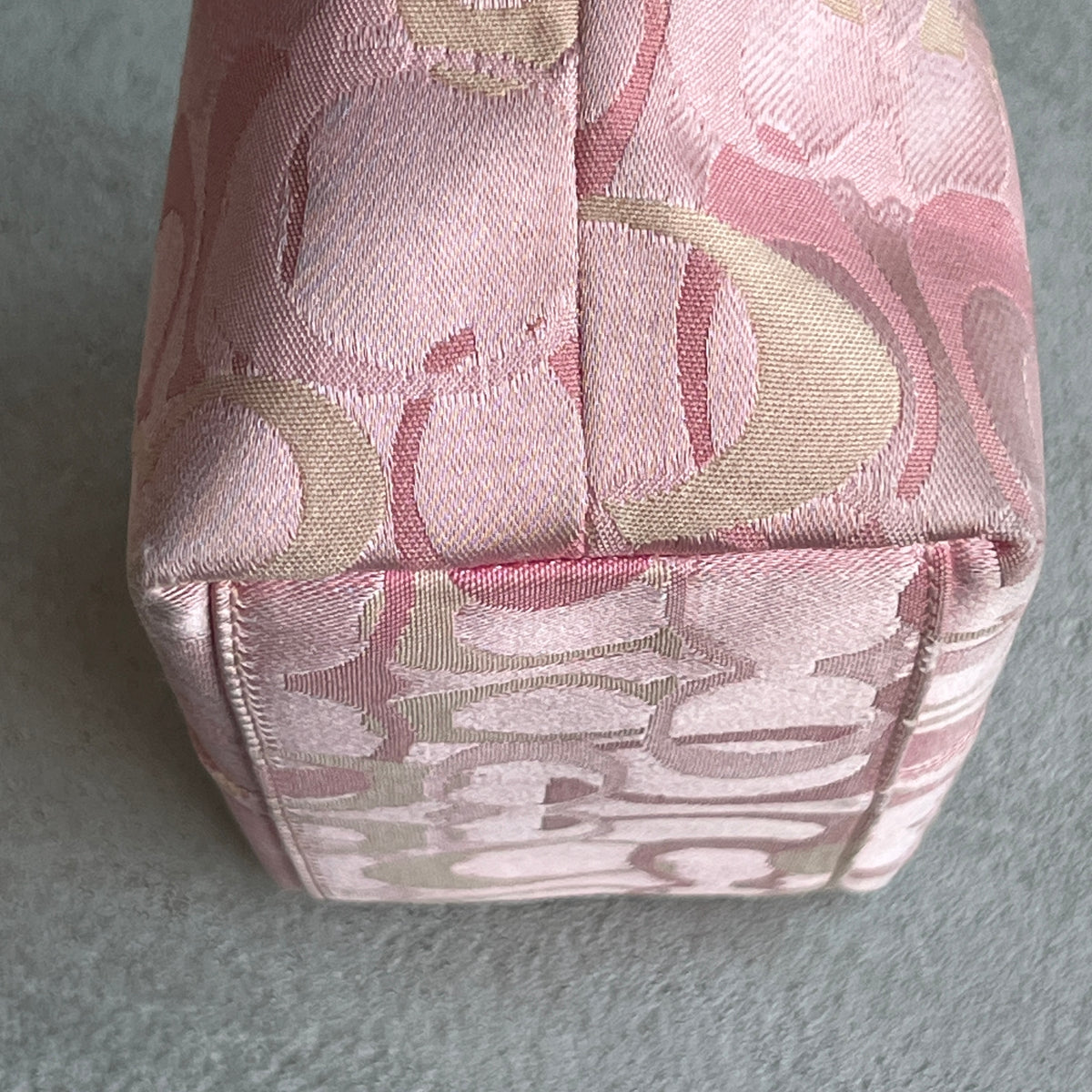 Coach | Rare Y2K Vintage Bubblegum Pink CC Monogram Canvas Tan Pink Leather Handle Signature Bag
