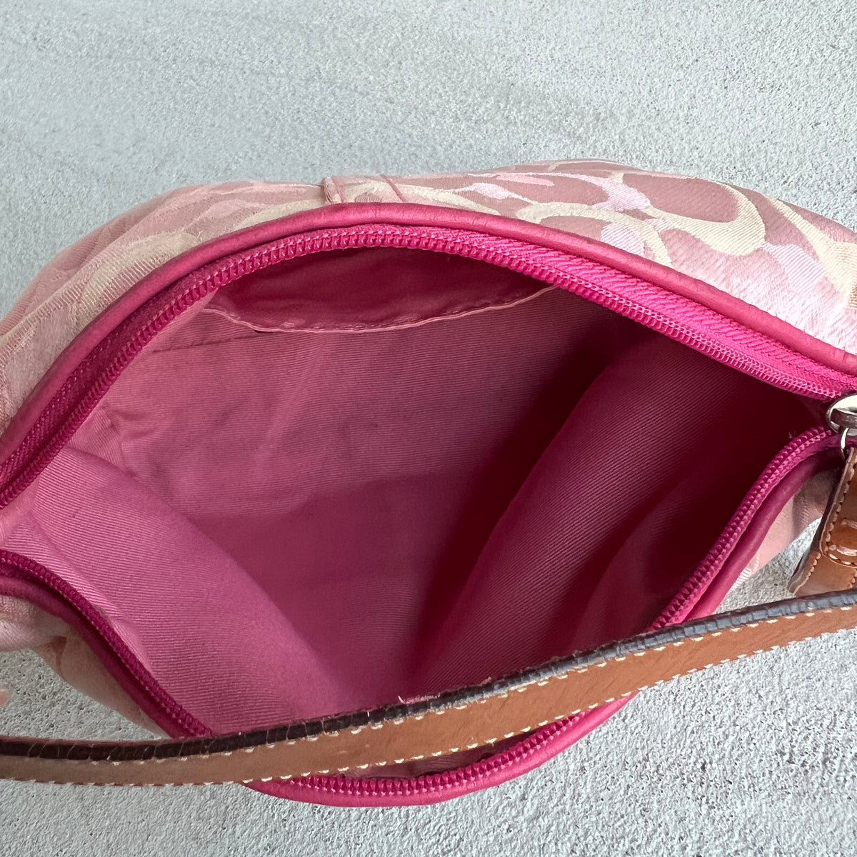 Coach | Rare Y2K Vintage Bubblegum Pink CC Monogram Canvas Tan Pink Leather Handle Signature Bag