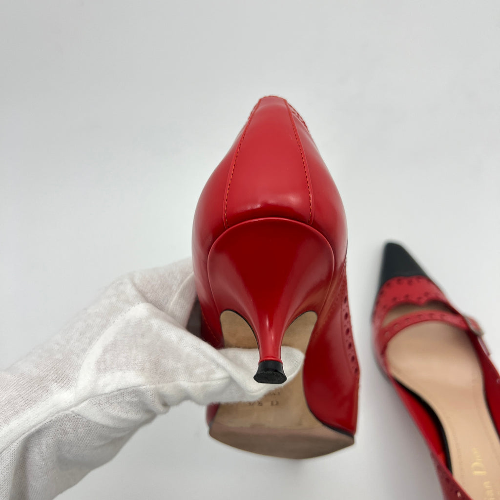 Dior | Spectadior Red Black Calfskin Kitten Heel Pump Pointed Brogue (37.5)