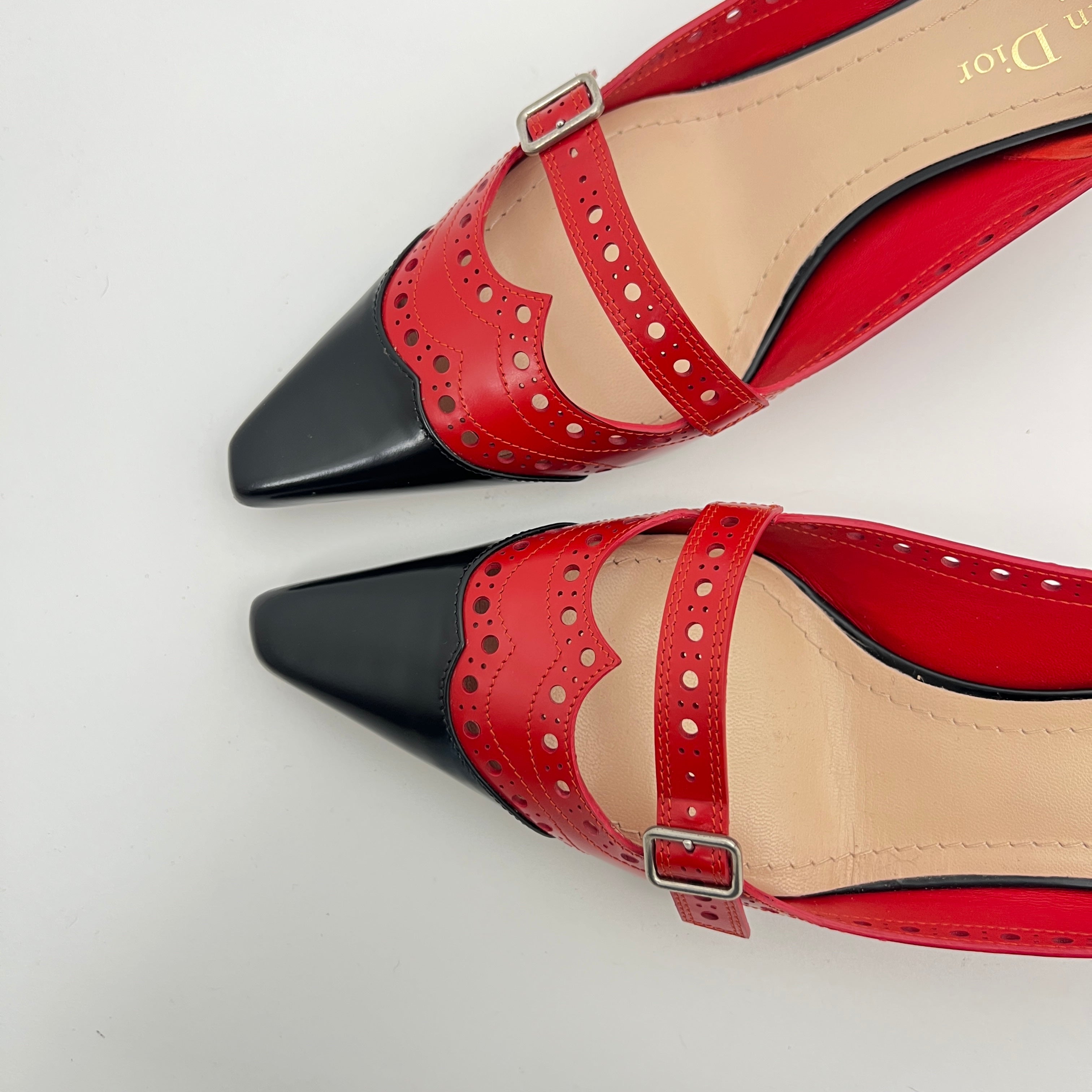 Dior | Spectadior Red Black Calfskin Kitten Heel Pump Pointed Brogue (37.5)