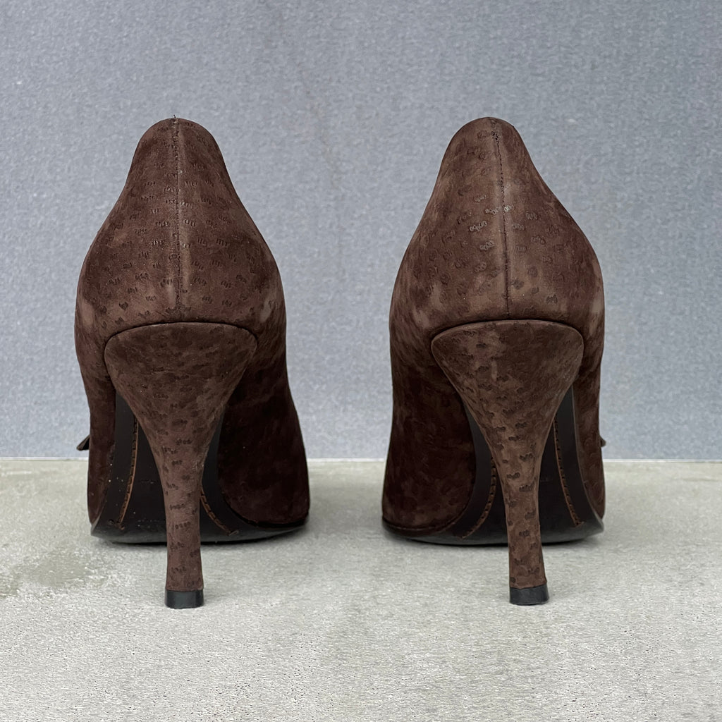 Prada | Brown Suede Leather Rose Pointed Toe Pumps (37 / 37.5)