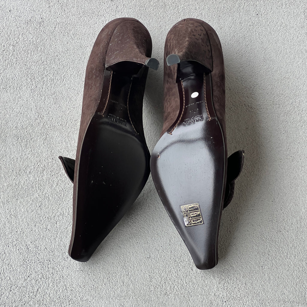 Prada | Brown Suede Leather Rose Pointed Toe Pumps (37 / 37.5)