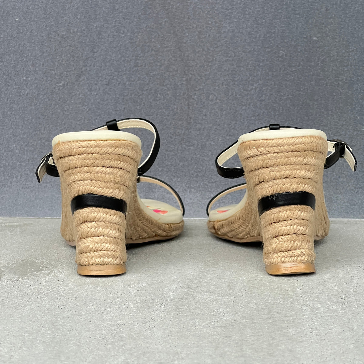 Vivienne Tam | Vintage Floral Embroidery Black Leather Burlap Wedge Heels (38)