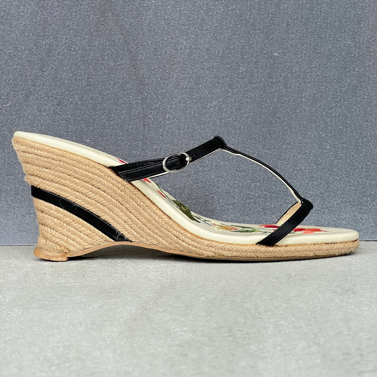 Vivienne Tam | Vintage Floral Embroidery Black Leather Burlap Wedge Heels (38)
