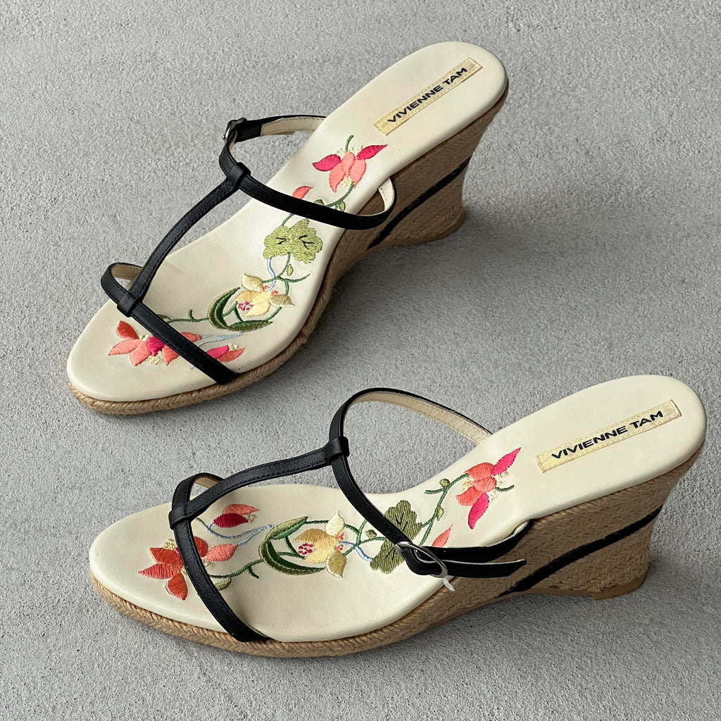 Vivienne Tam | Vintage Floral Embroidery Black Leather Burlap Wedge Heels (38)